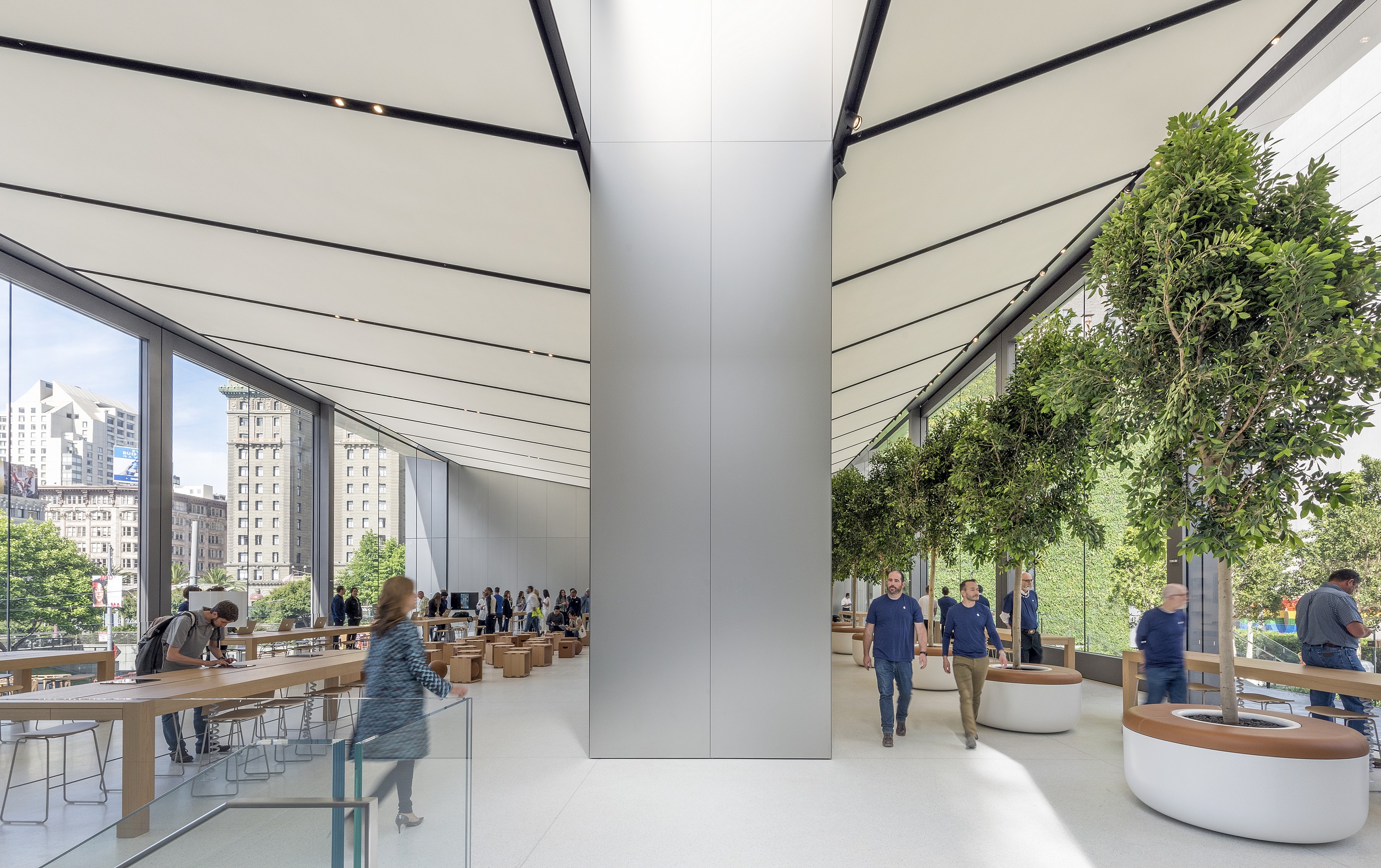 Флагманский Магазин Apple В Москве