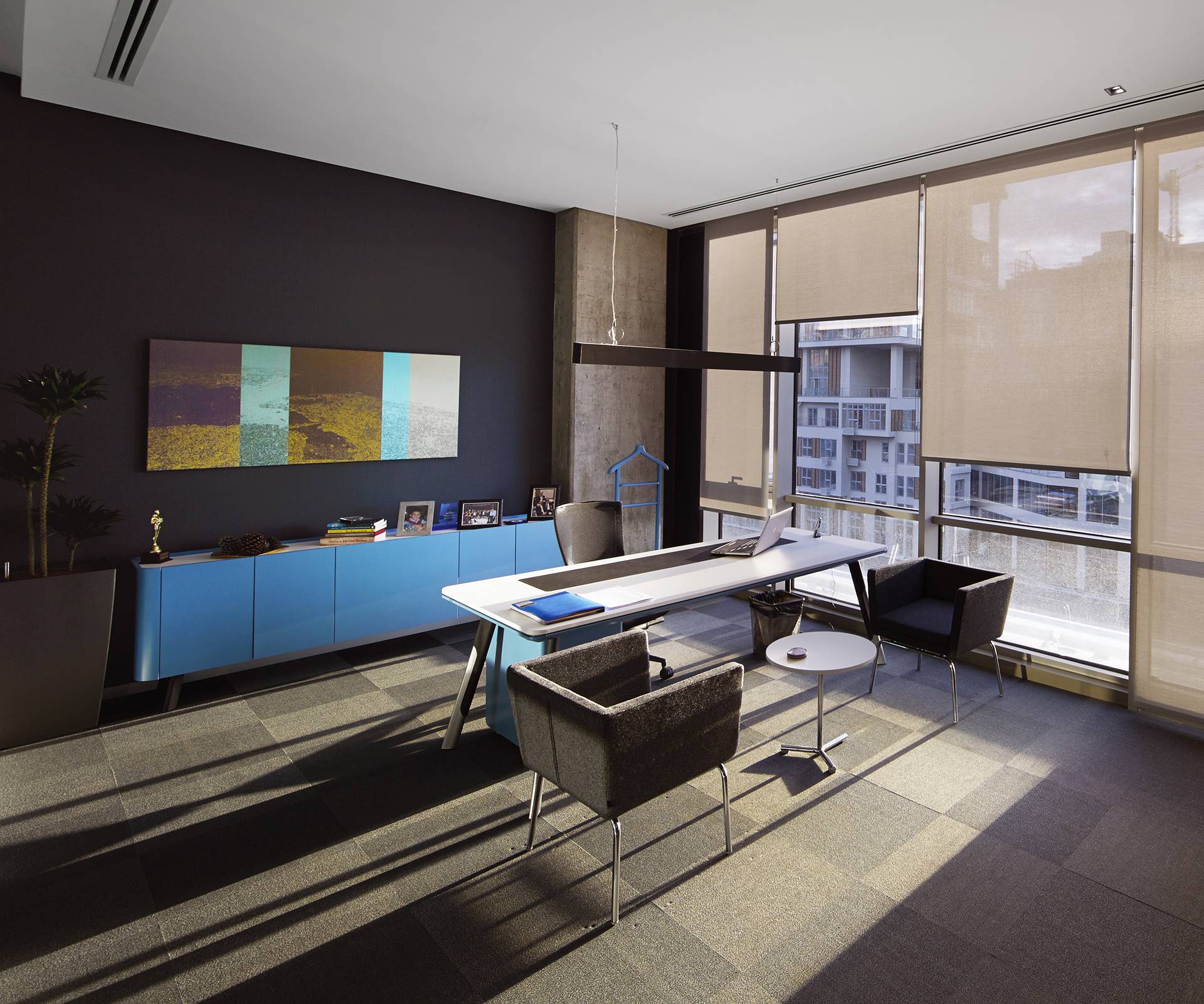 THE DERINDERE FLEET LEASING OFFICE TeamFores Archello