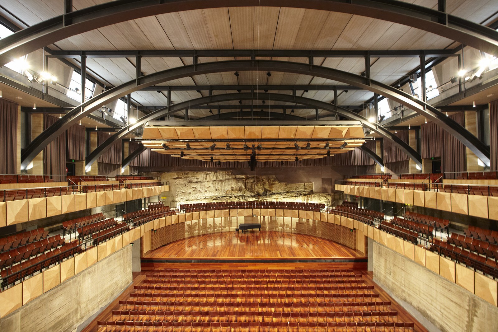 gallery-of-sydney-grammar-school-assembly-hall-ptw-architects-media-1