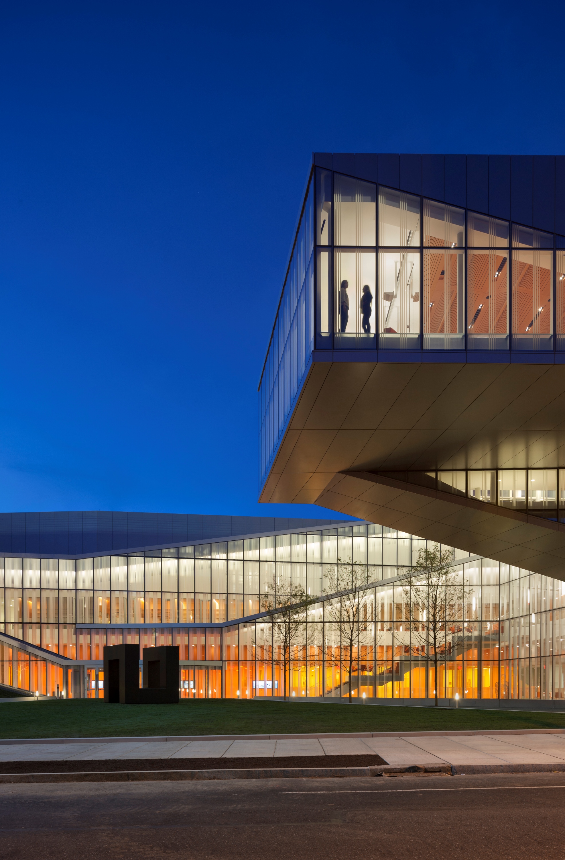 Krishna P. Singh Center for Nanotechnology WEISS/MANFREDI