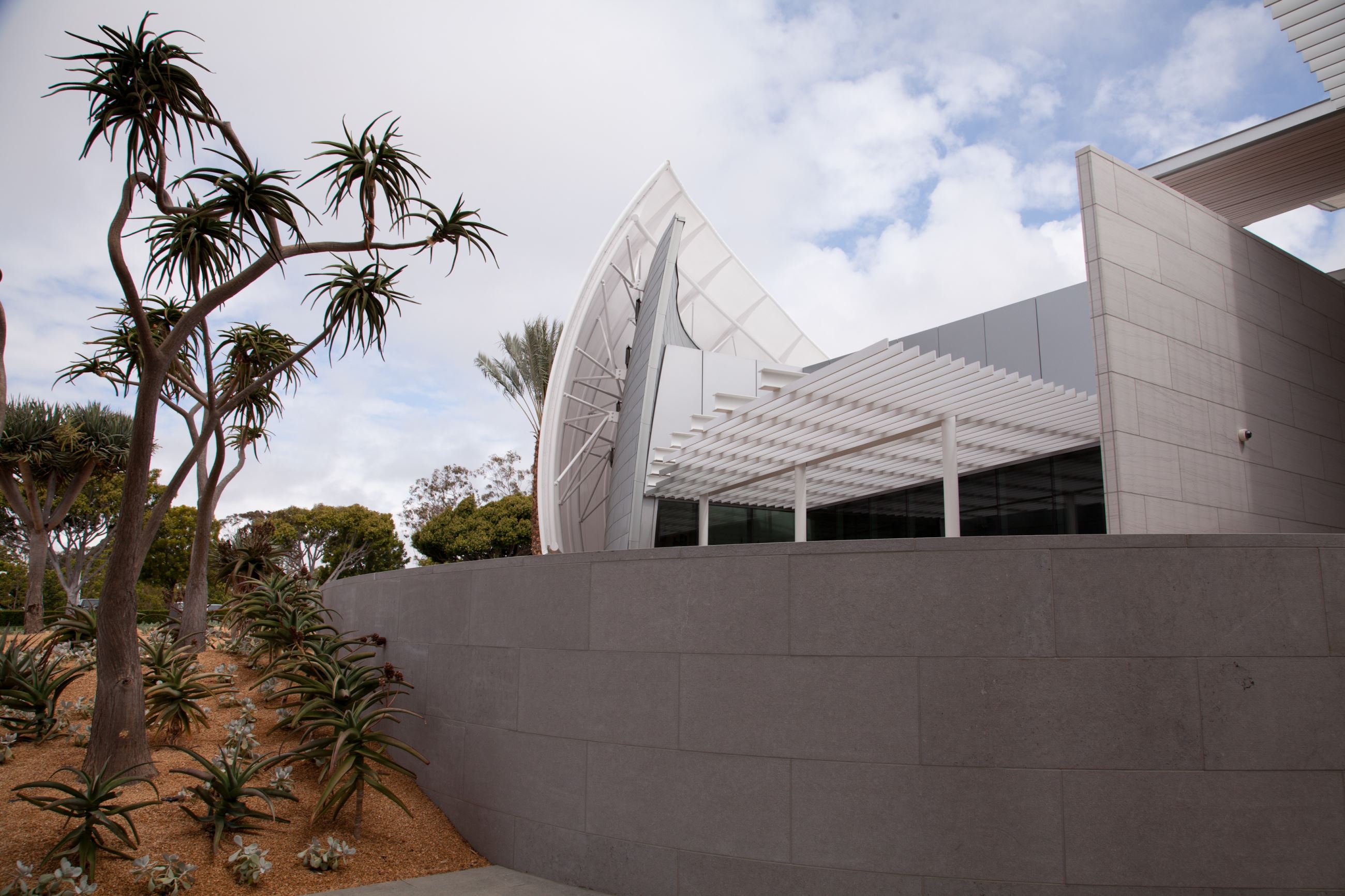 Newport Beach Civic Center | SEFAR | Archello