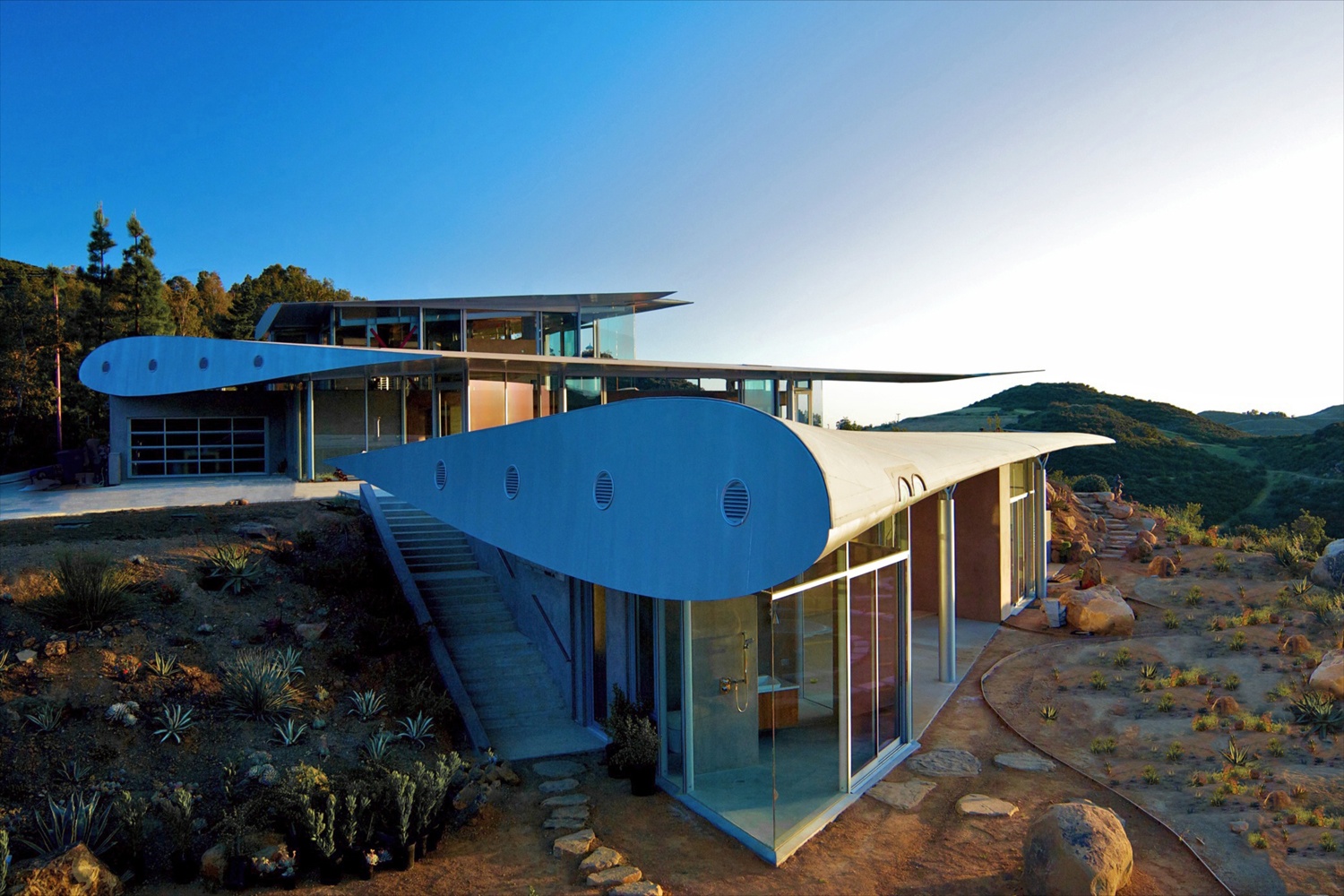 David Hertz 747 Wing House