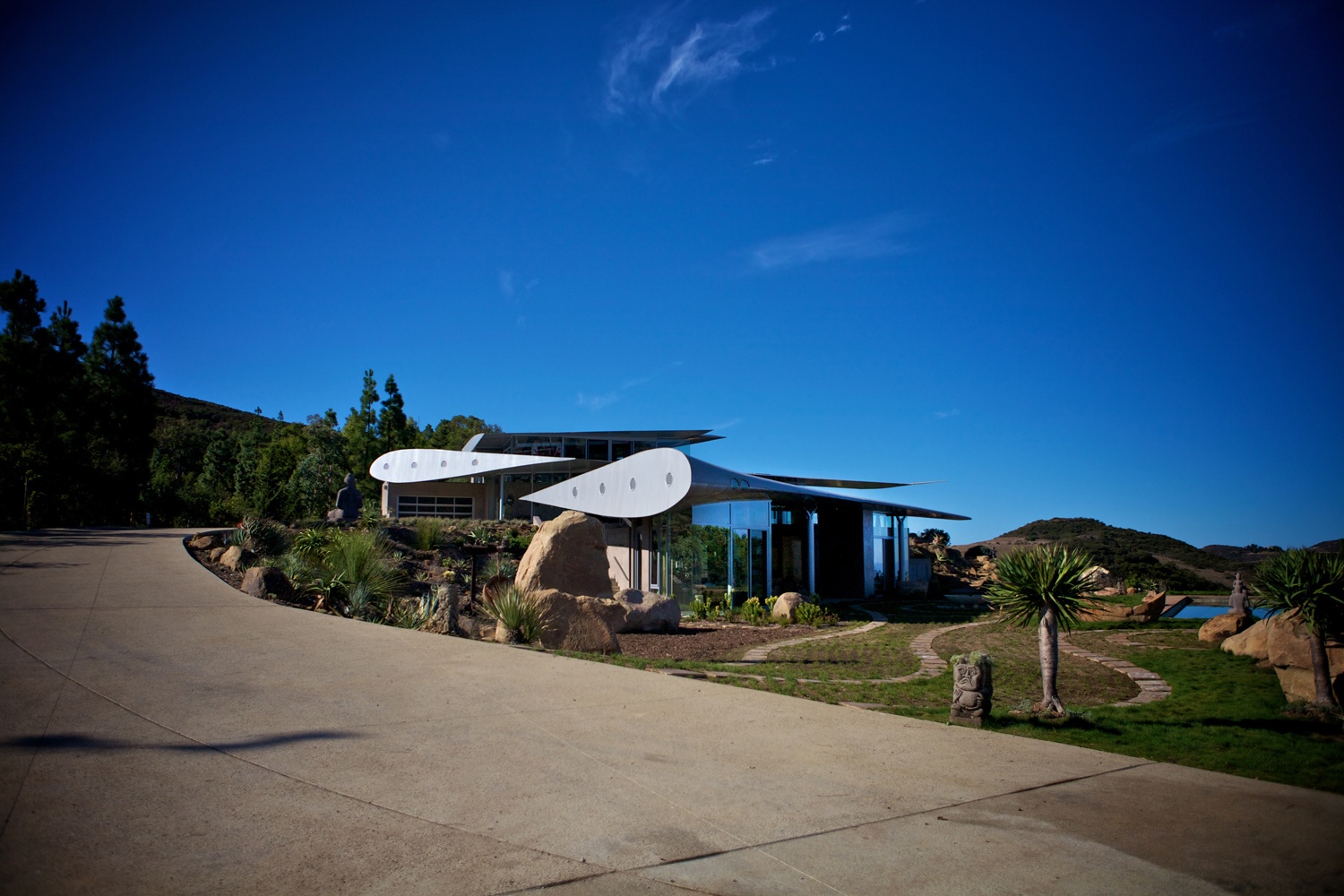 David Hertz 747 Wing House