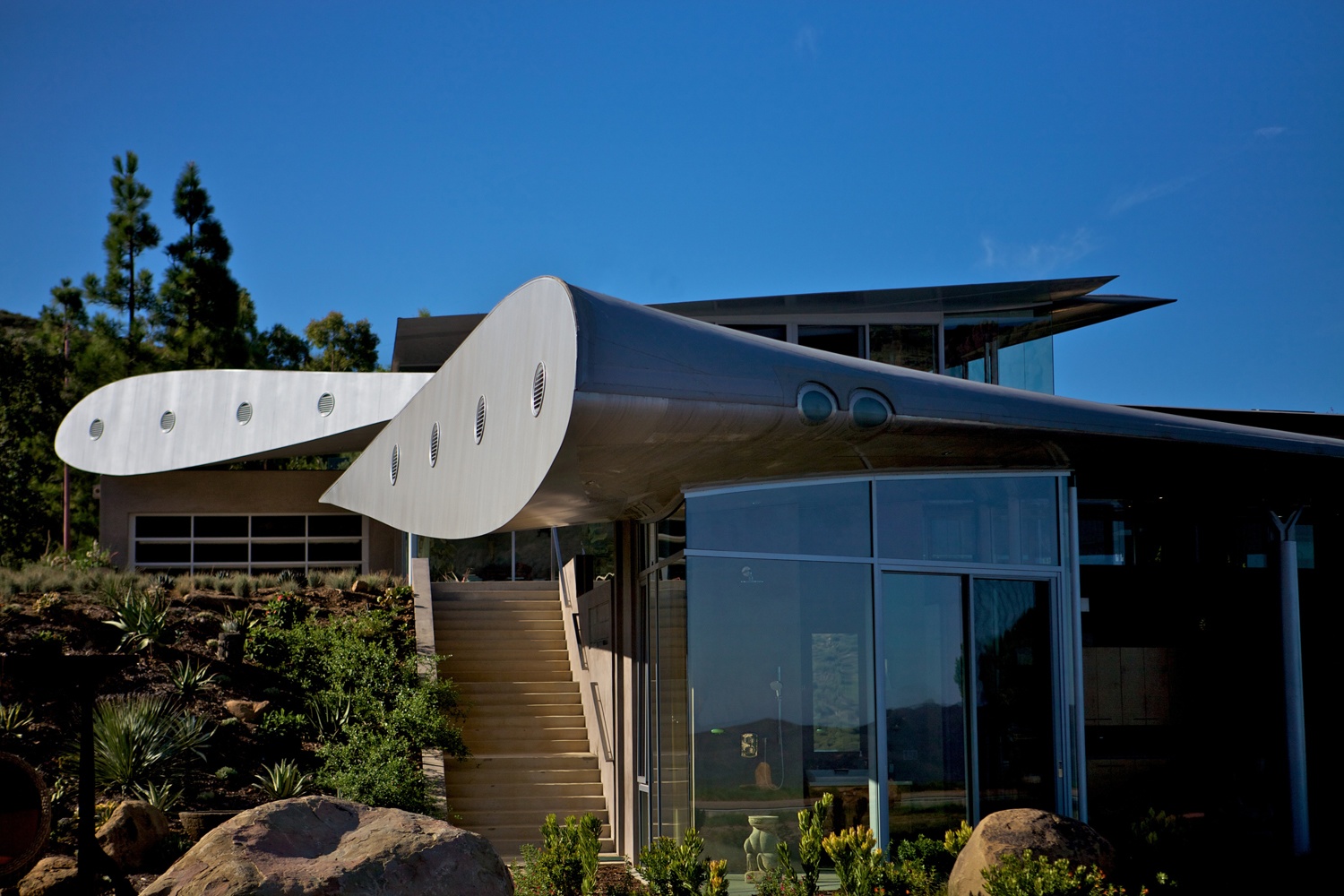 David Hertz 747 Wing House