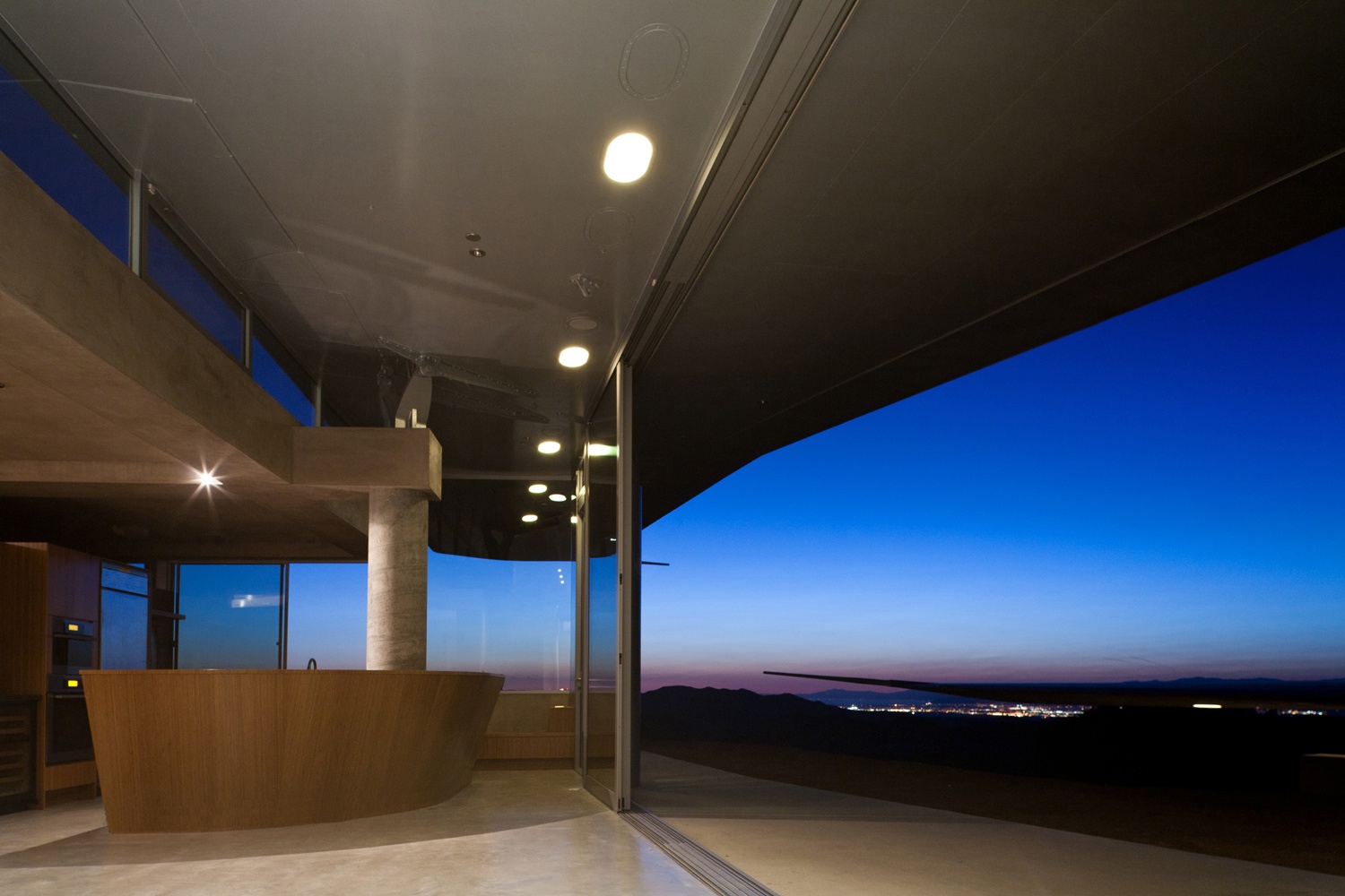 David Hertz 747 Wing House