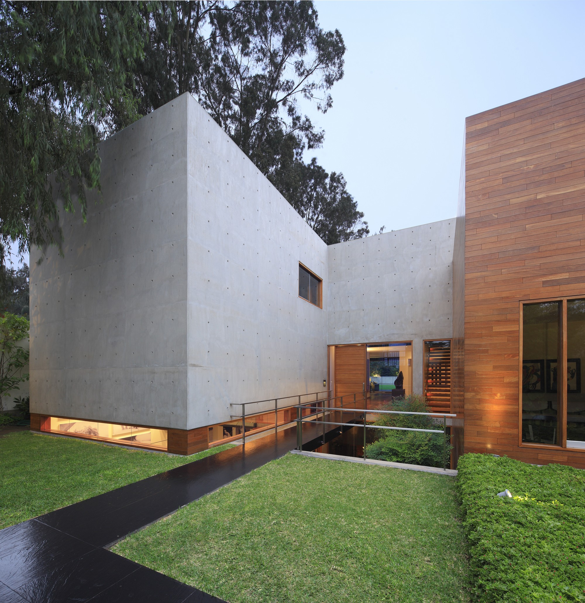 Gallery of House H (Casa Ache) | Jaime Ortiz de Zevallos - Oz arq | Media -  2