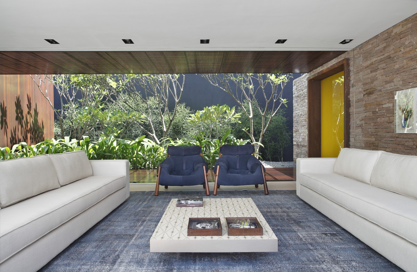 Ah House Studio Guilherme Torres Media Photos And Videos