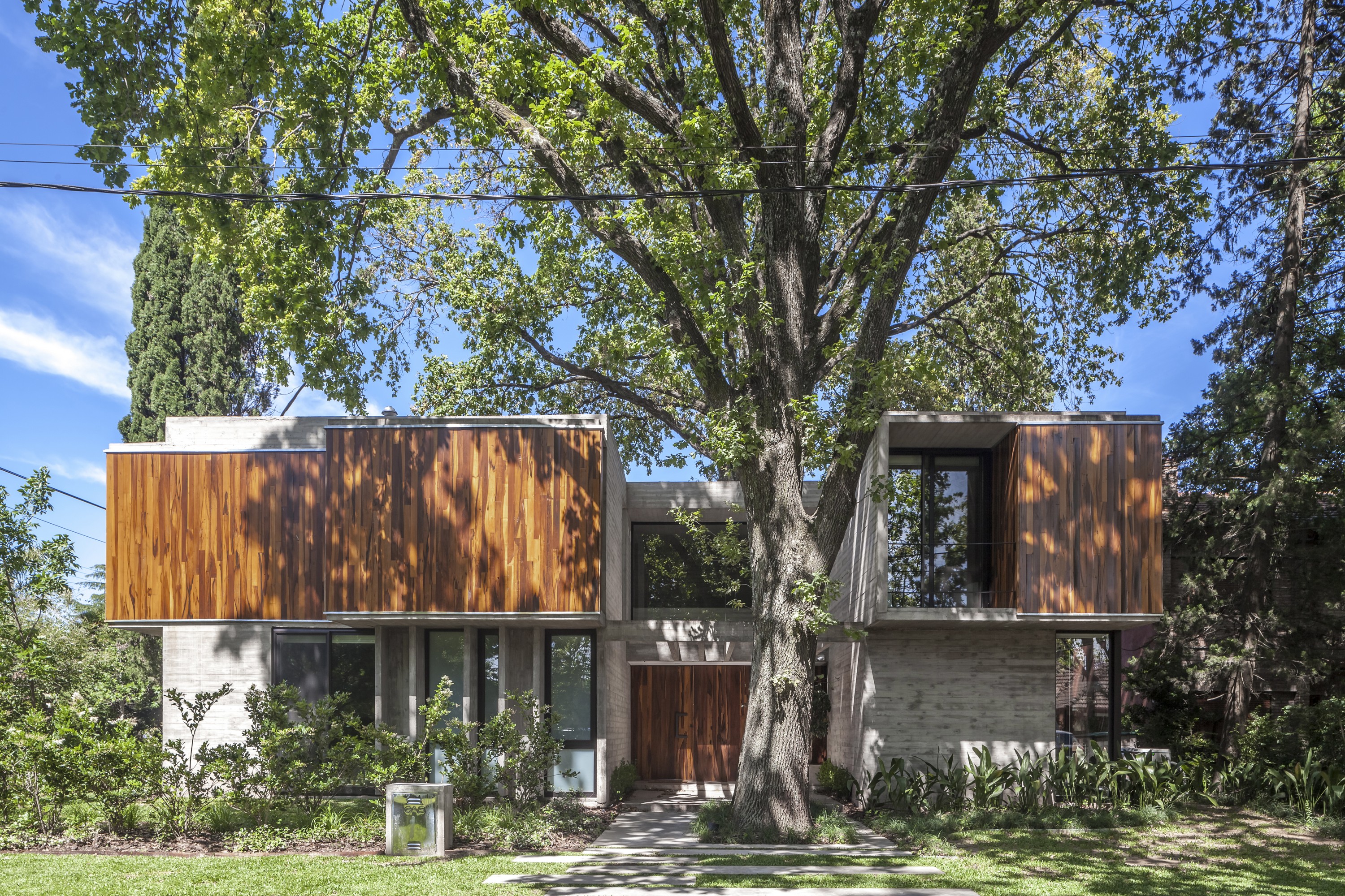 Besonias Almeida arquitectos Besonias Almeida arquitectos