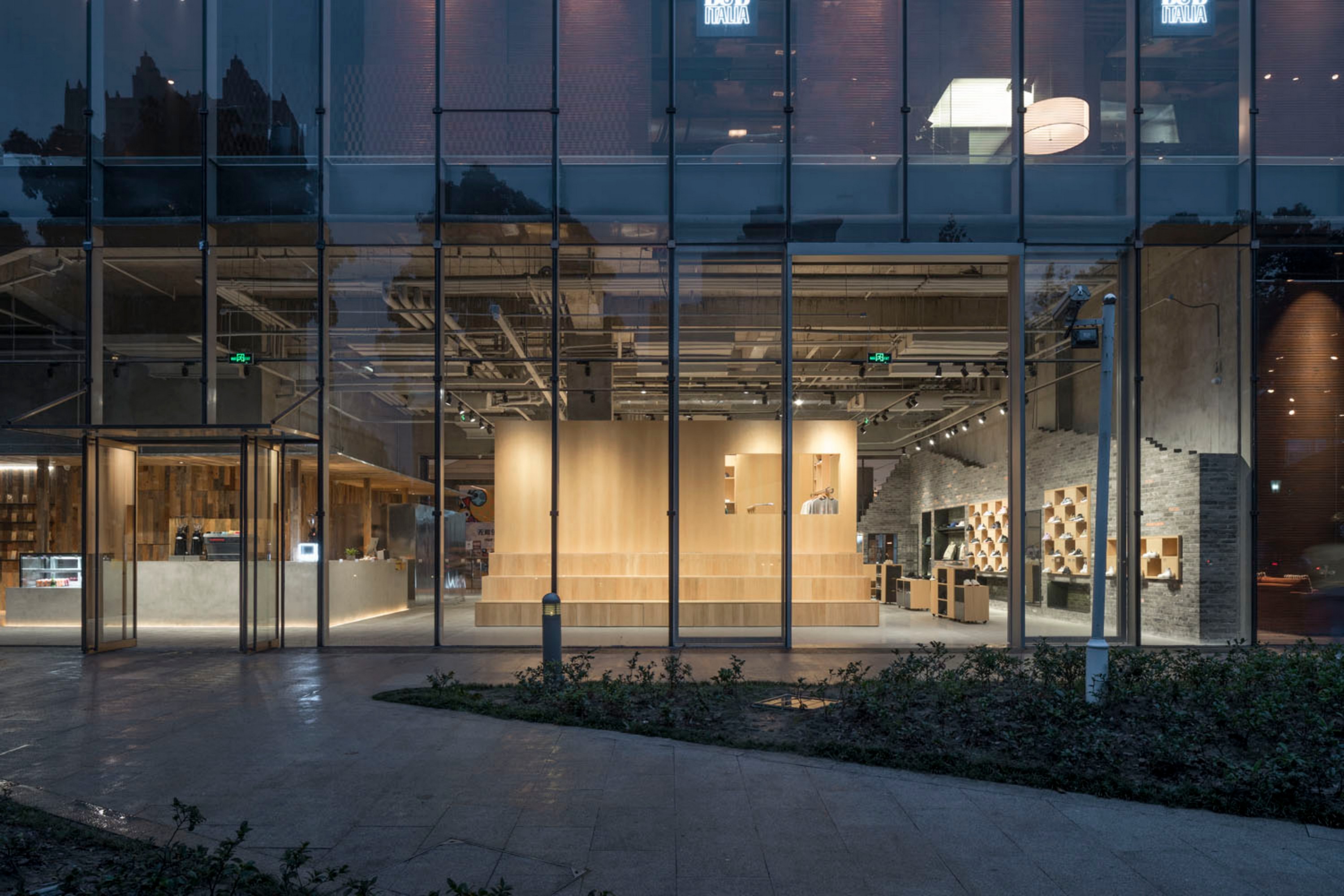 E e architecture. E e architecture