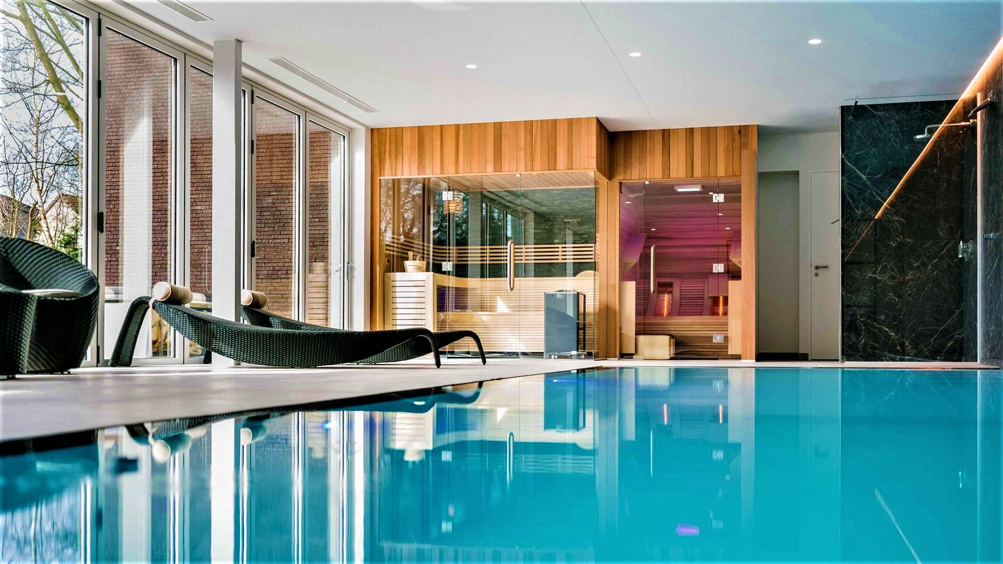 Traditional Sauna And Infrared Lounger