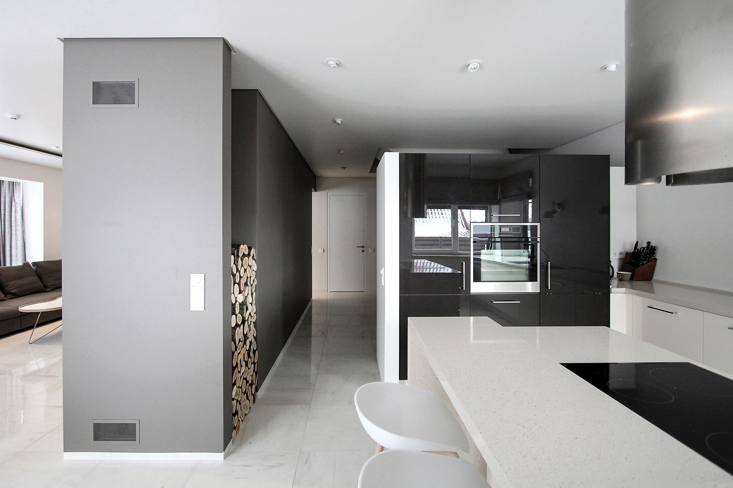 House 02