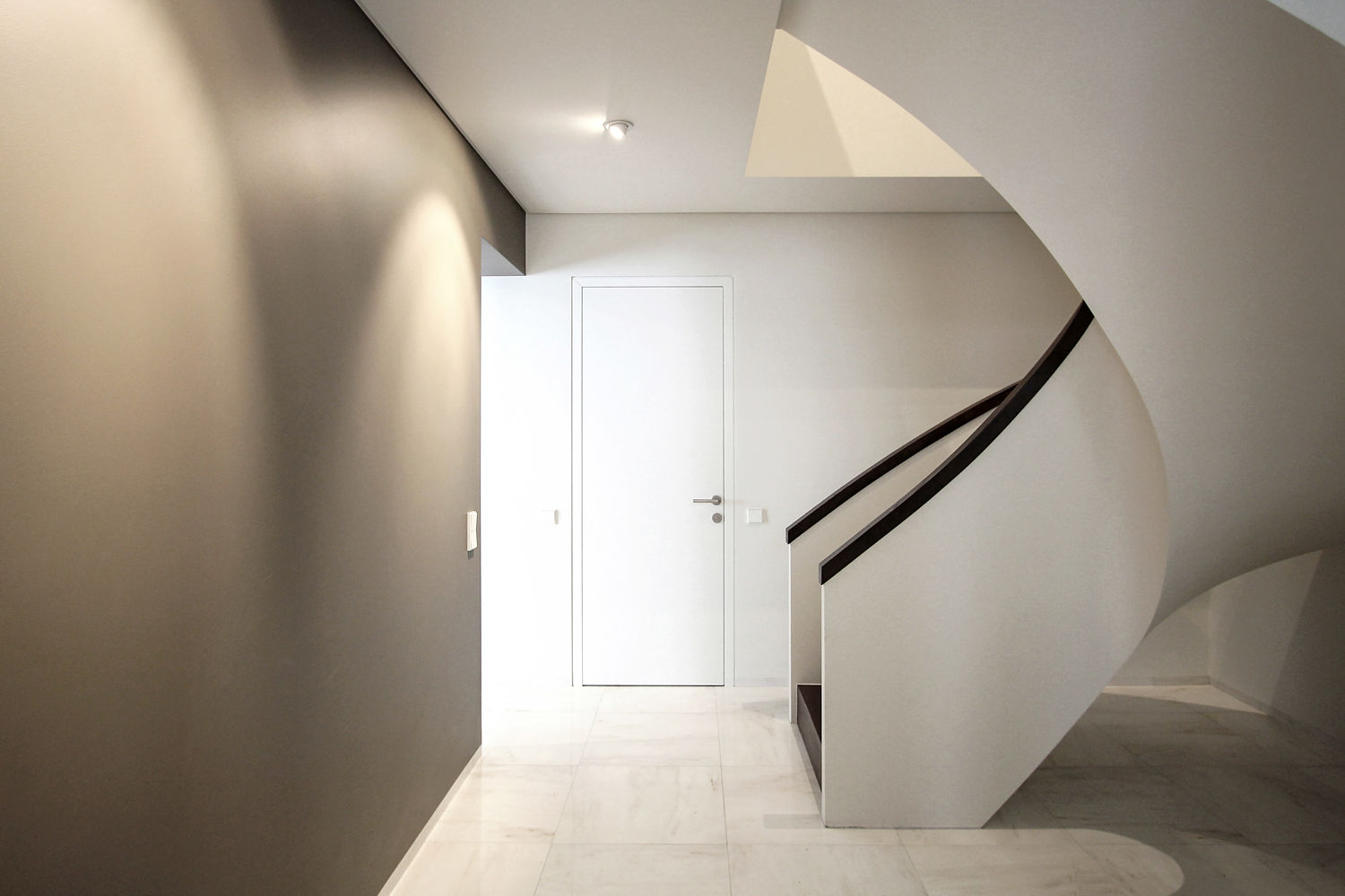 House 02