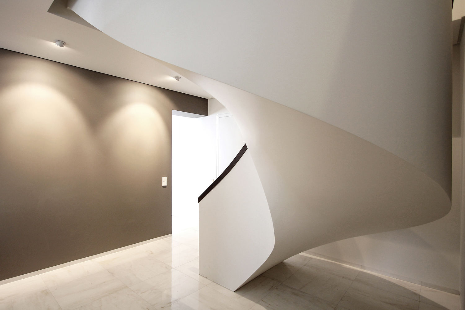 House 02
