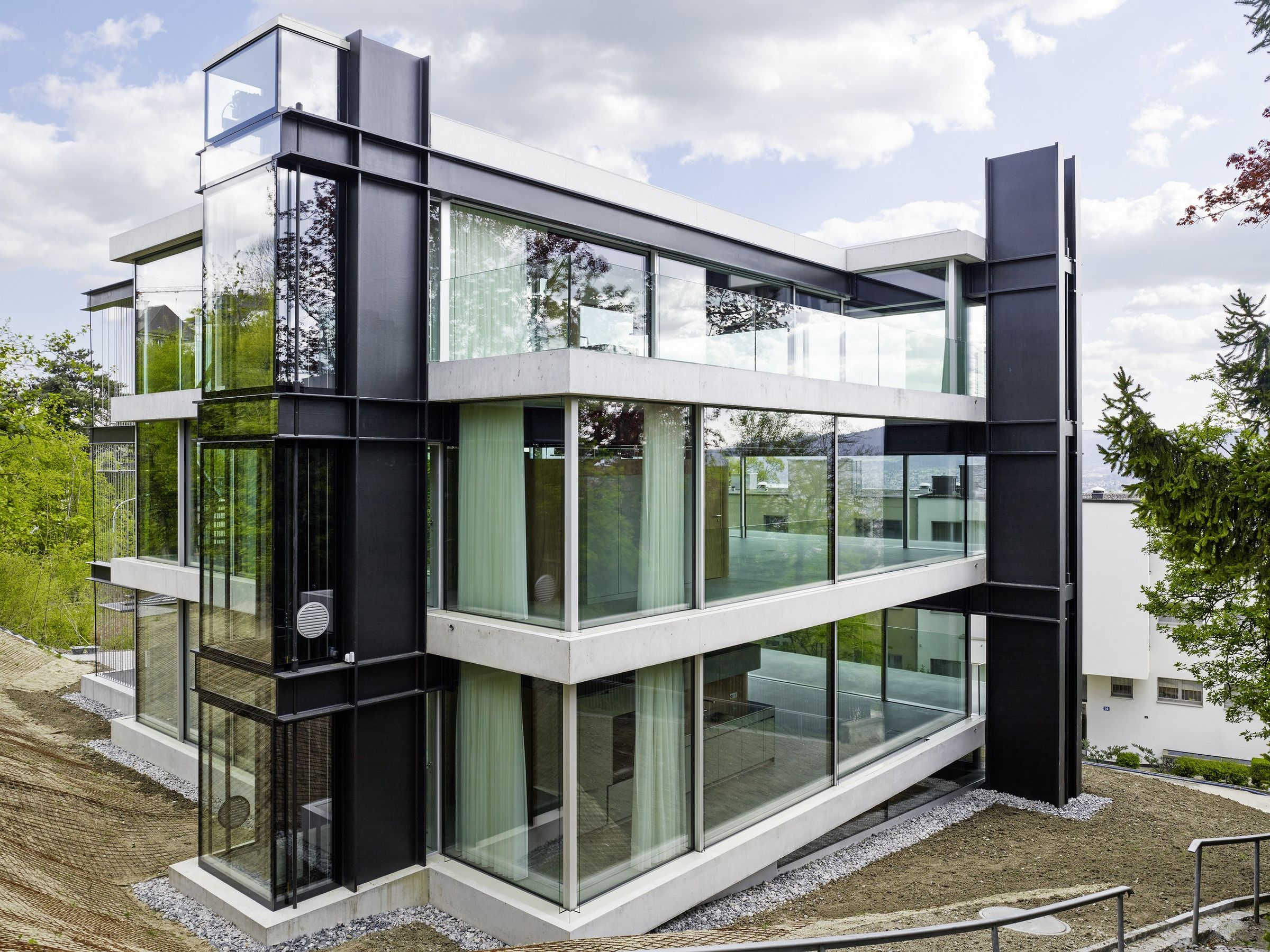 House with a Missing Column | Christian Kerez, Air-Lux Technik AG