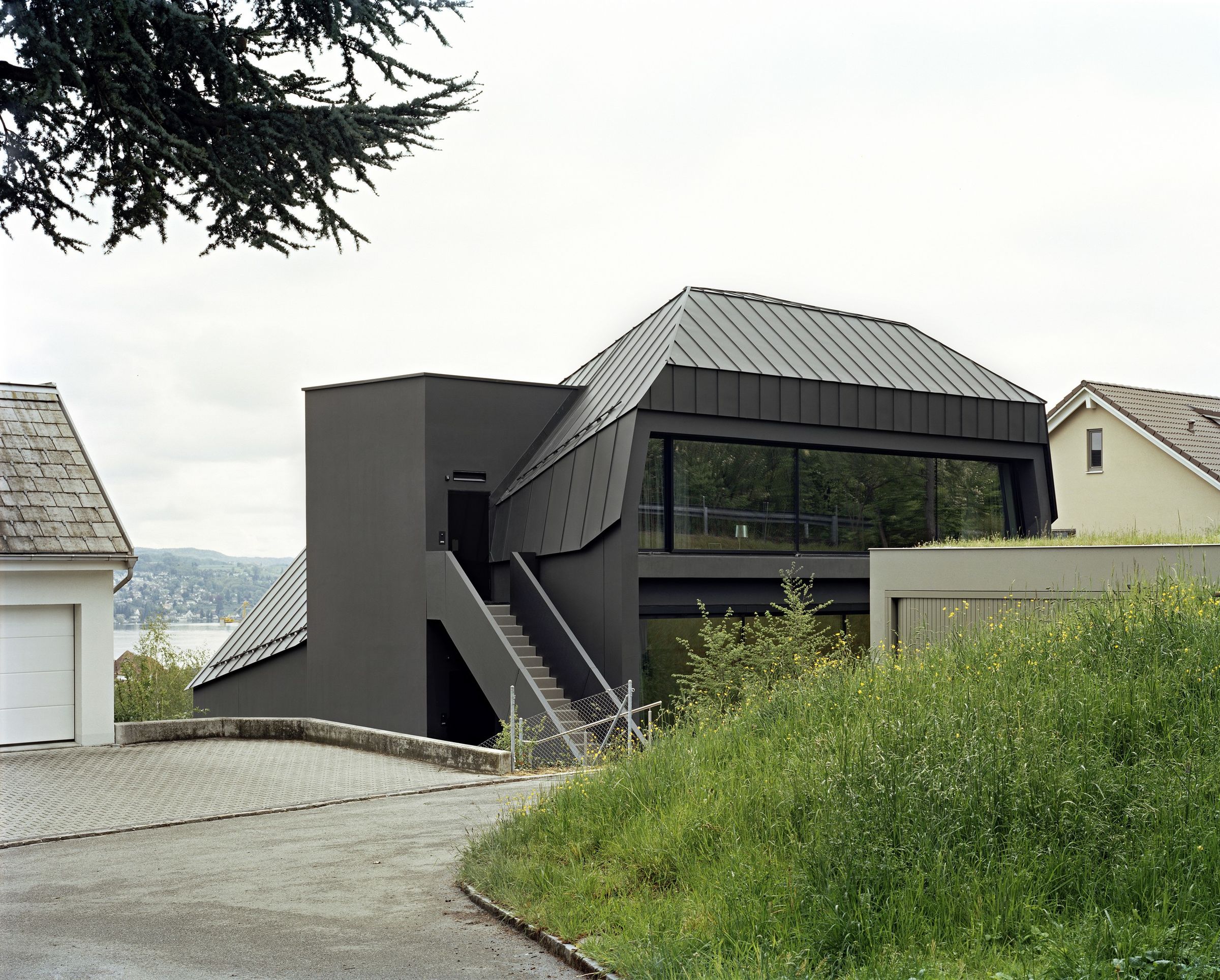 House with Lake view | Christian Kerez, Air-Lux Technik AG | Archello
