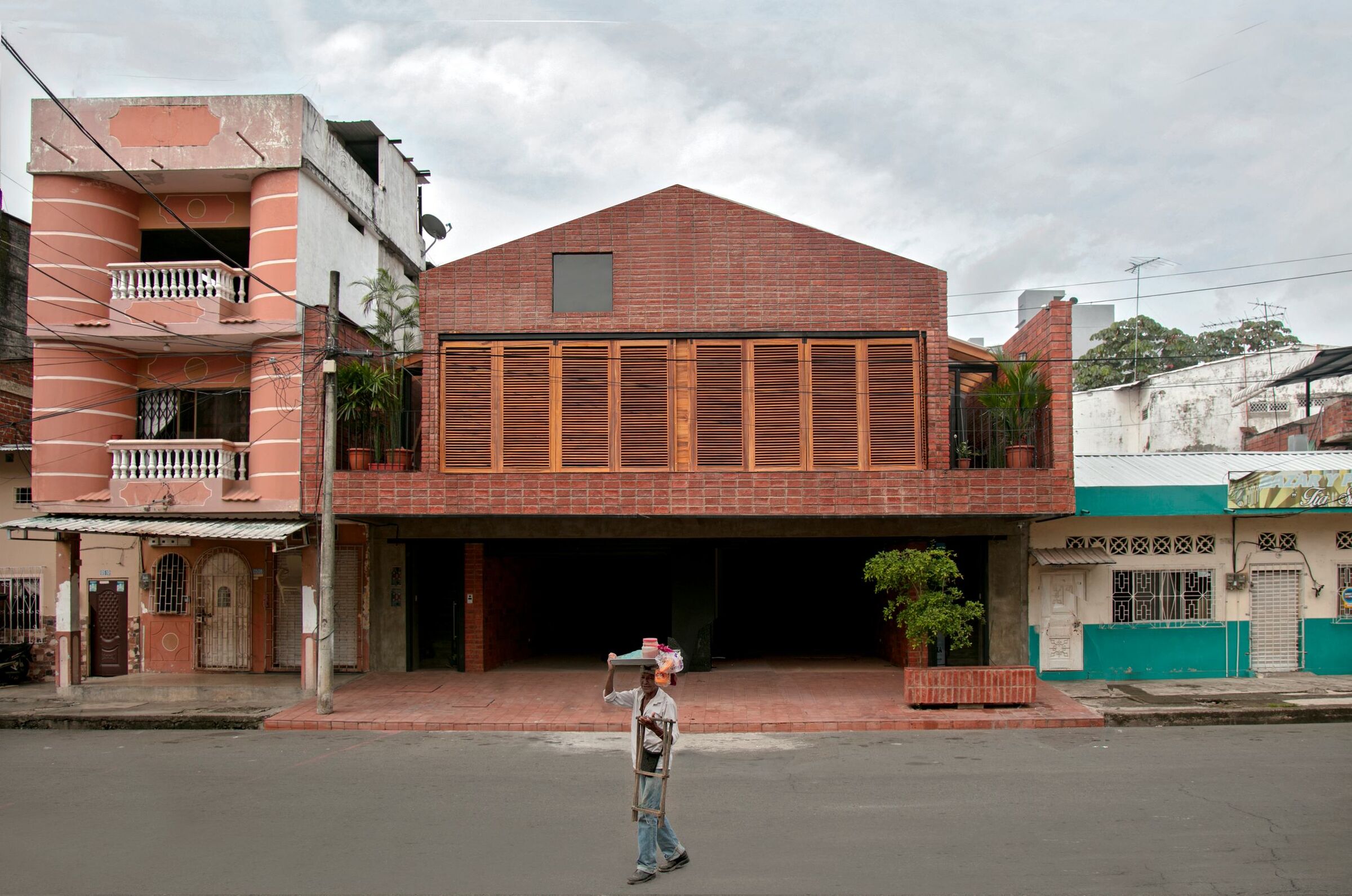 LA CASA QUE HABITA | Natura Futura | Archello