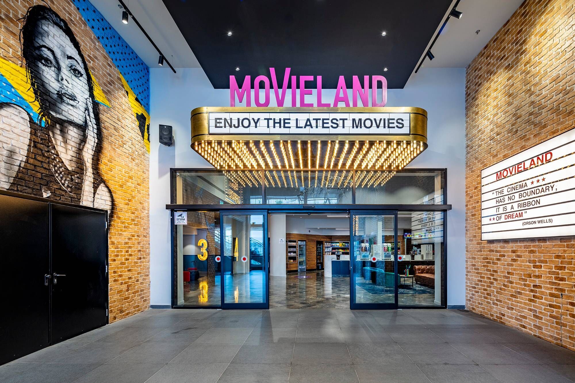 Gallery of MOVIELAND Palace Studio Samuelov Media 1