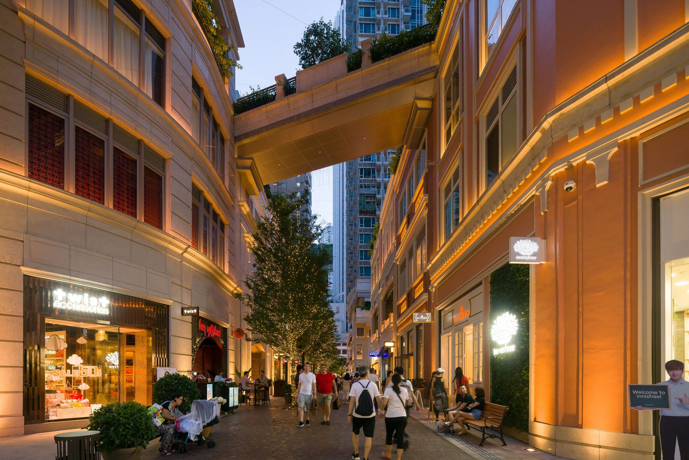 Gallery of Lee Tung Avenue | Ronald Lu & Partners | Media - 16