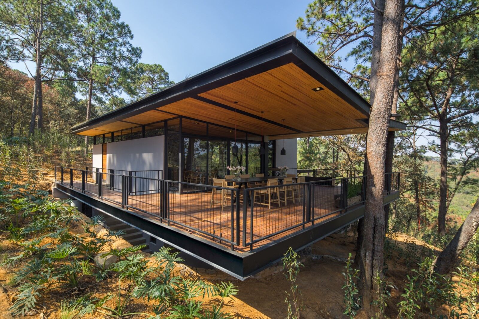 Irekua Anatani House | BROISSIN | Archello