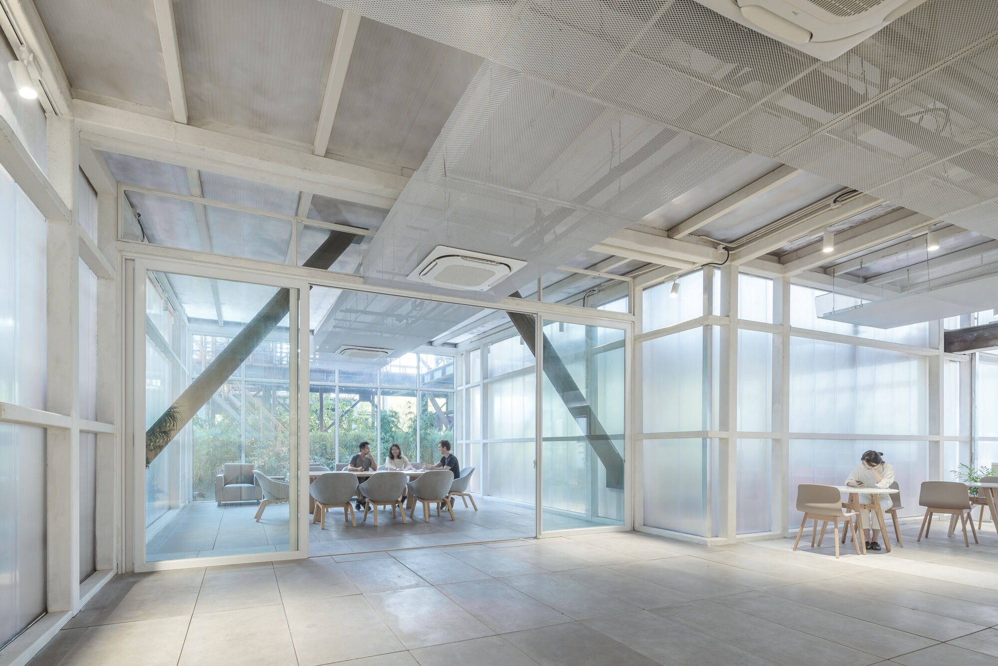 17_lounge and meeting room休息区及会议室.jpg
