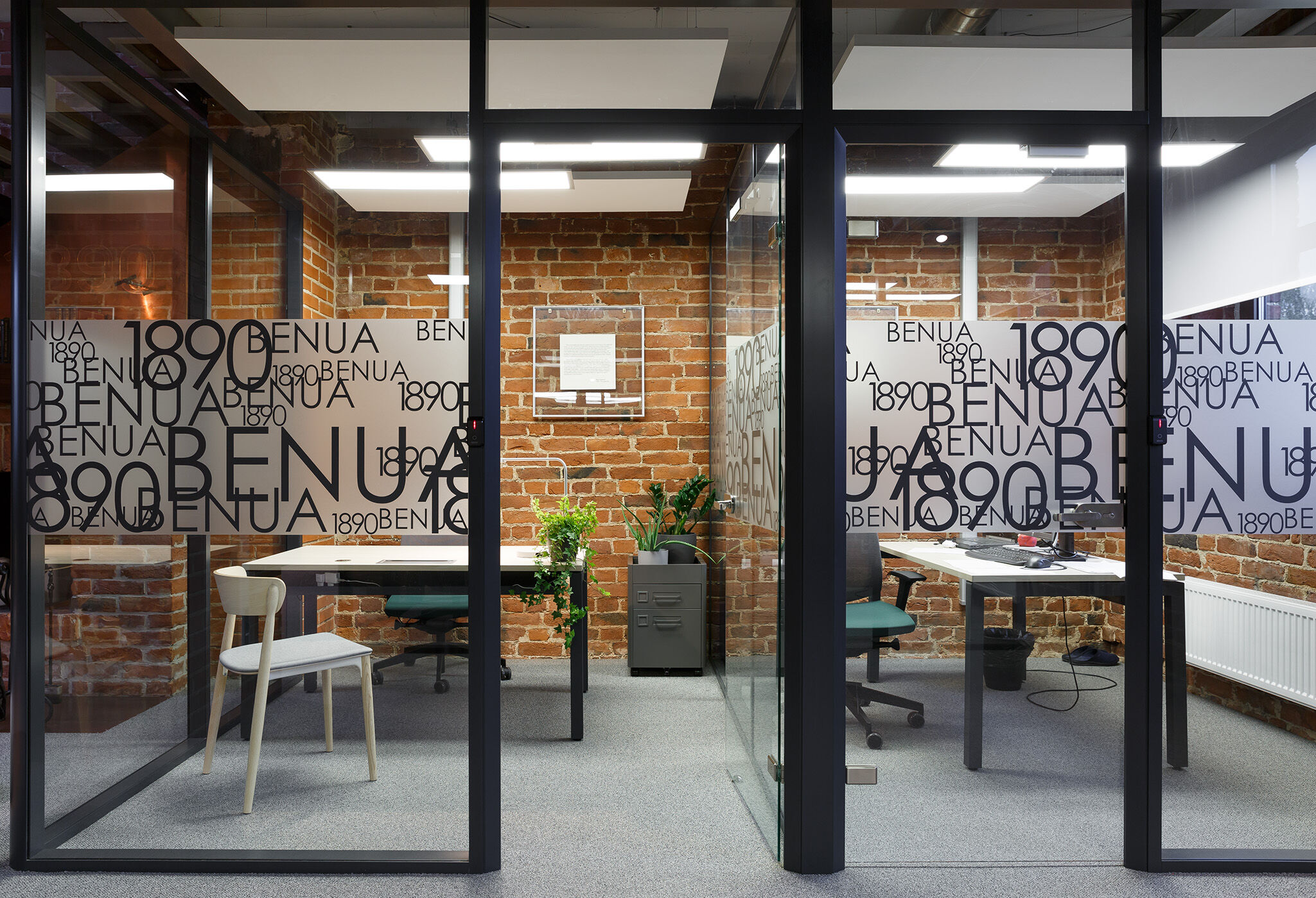 Санкт-петербург казанская улица 7б кабинеты для психологов сова. Ферма бенуа интерьер. Общественное пространство бенуа 1890. Page спб. Рабочее место в коворкинге.