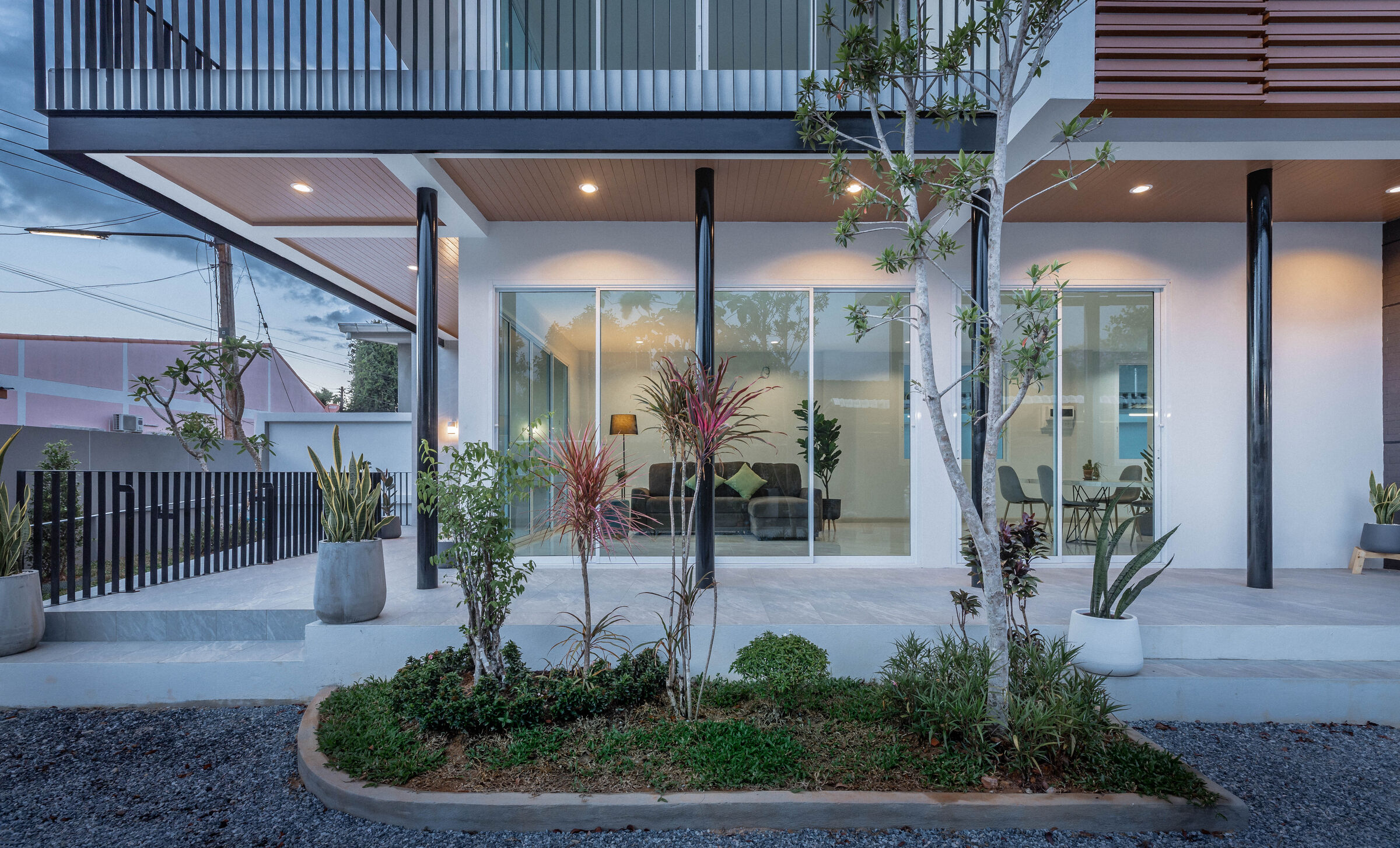 Gallery of SOOK HOUSE Install builder Media 33