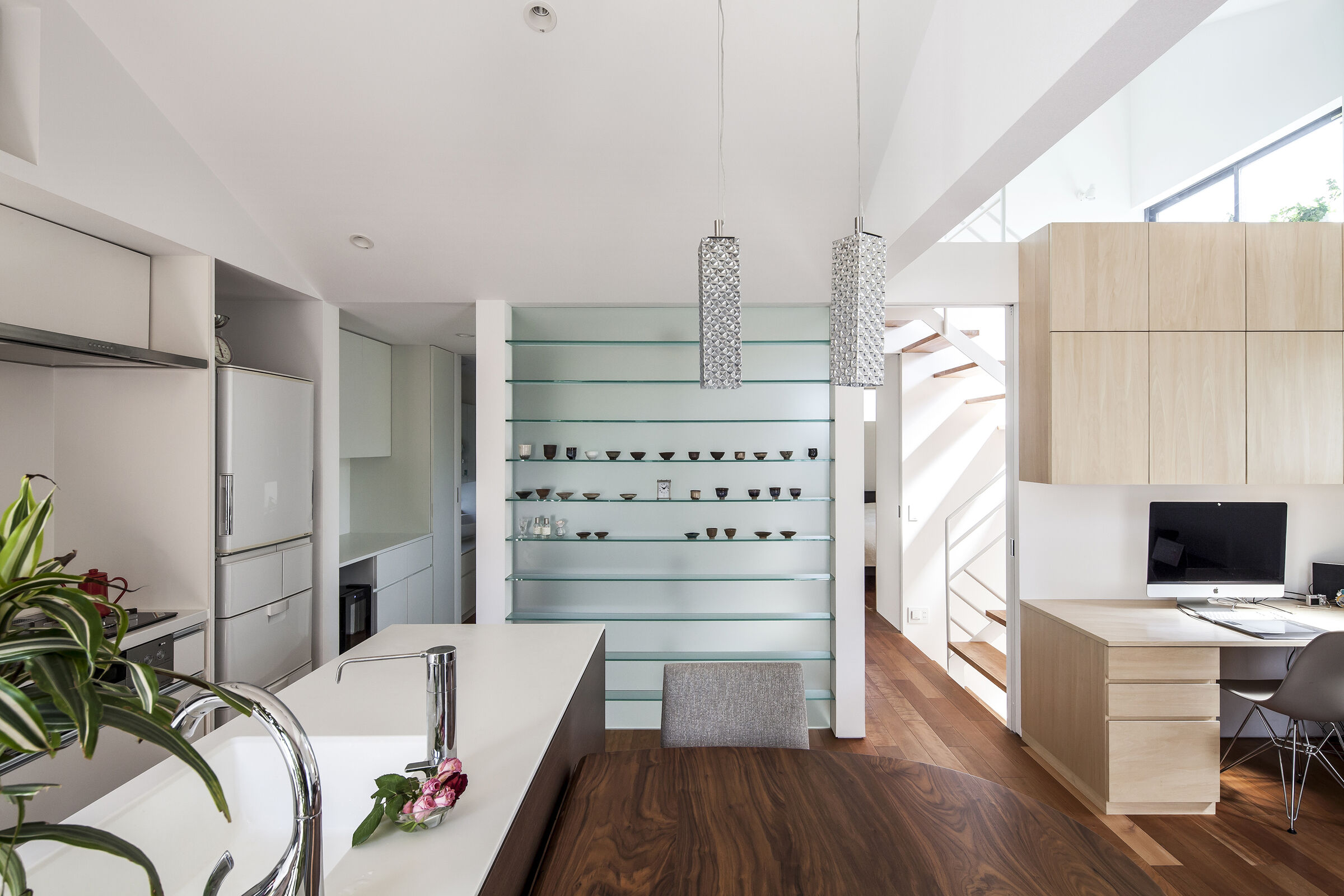 Look at the glass shelves.