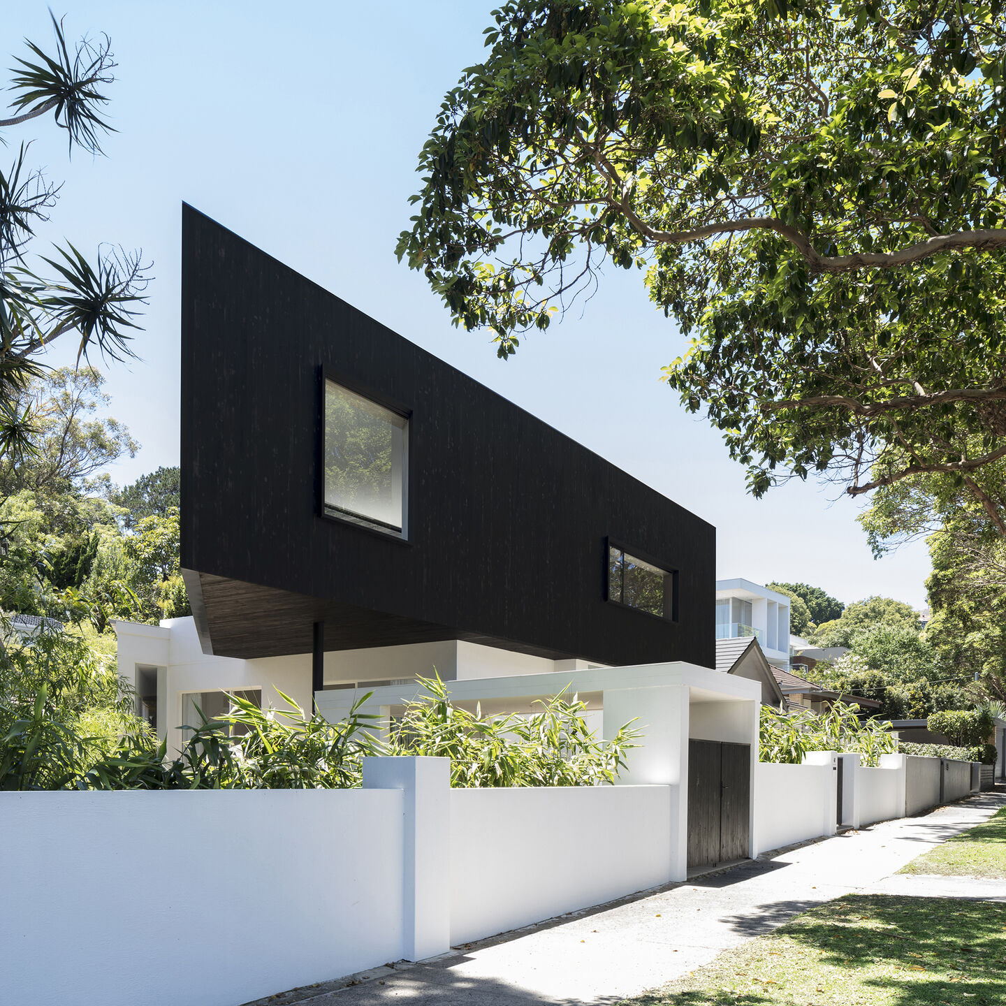 Platform House studioplusthree Archello