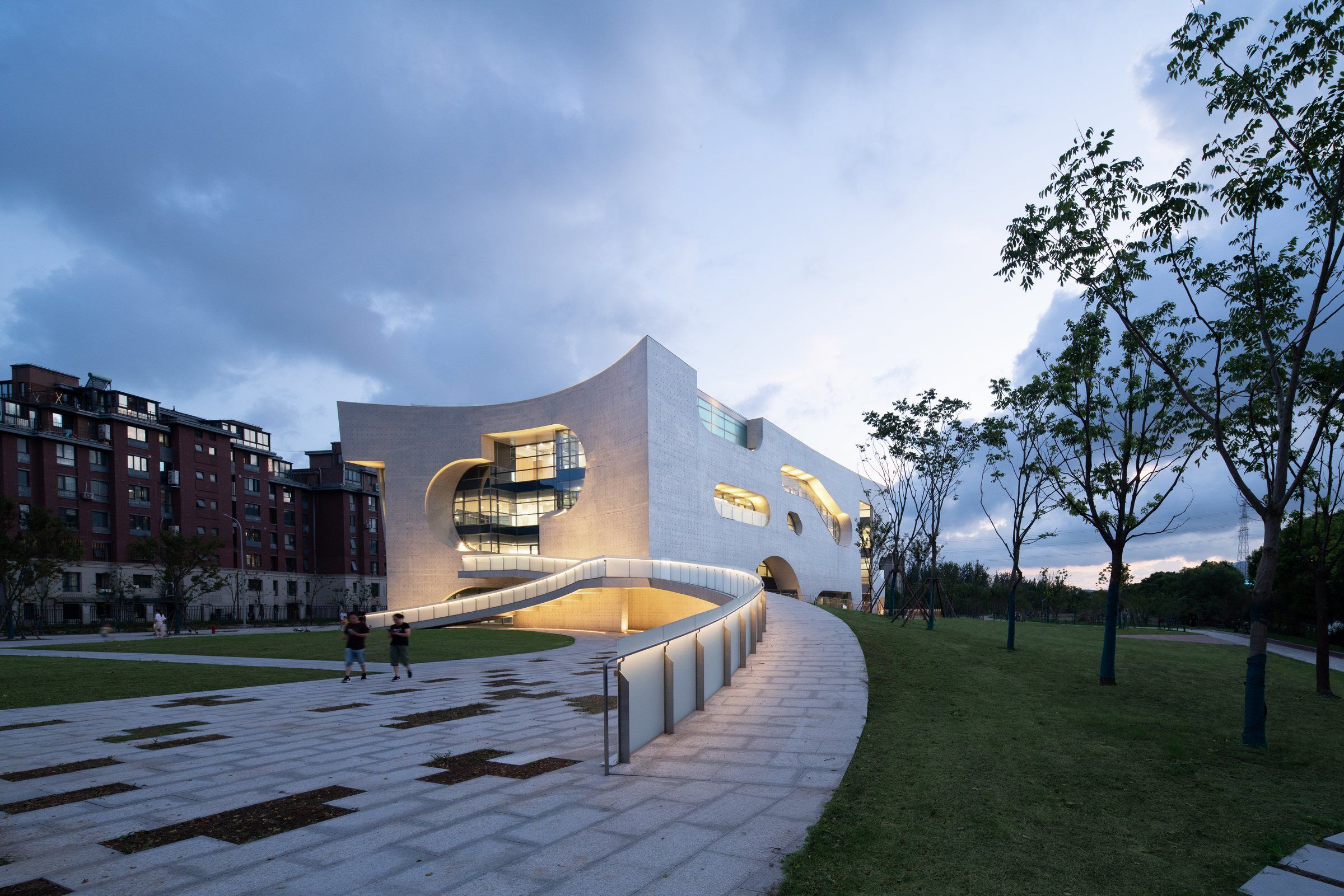 Shanghai Cofco Cultural & Health Center | Steven Holl