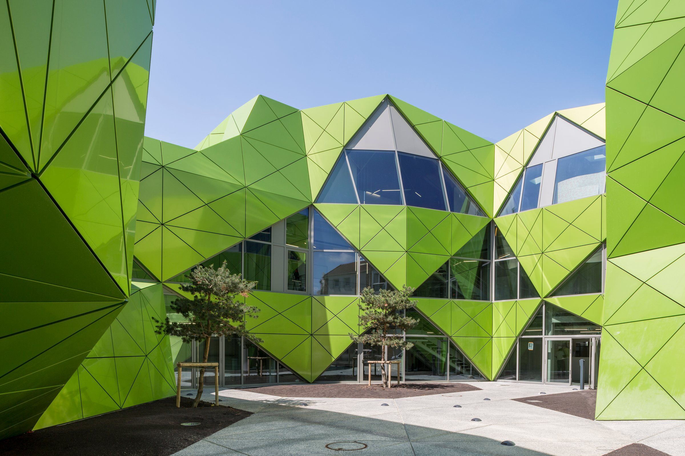 アート・デザイン・音楽 GREEN ARCHITECTURE The Nadia and Lili Boulanger Conservatory | Jakob + Macfarlane