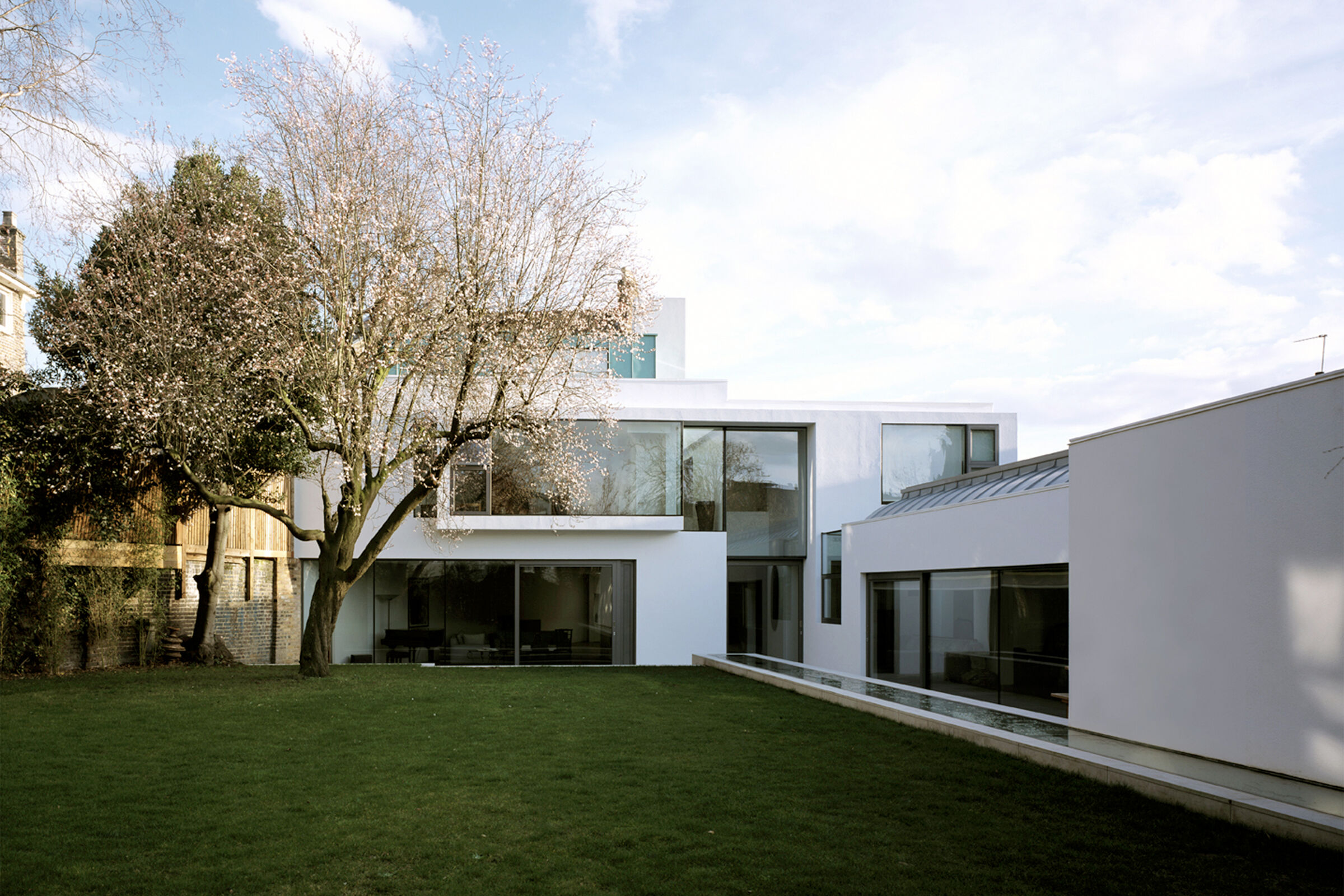 Gallery of The Long House Keith Williams Architects Media 4