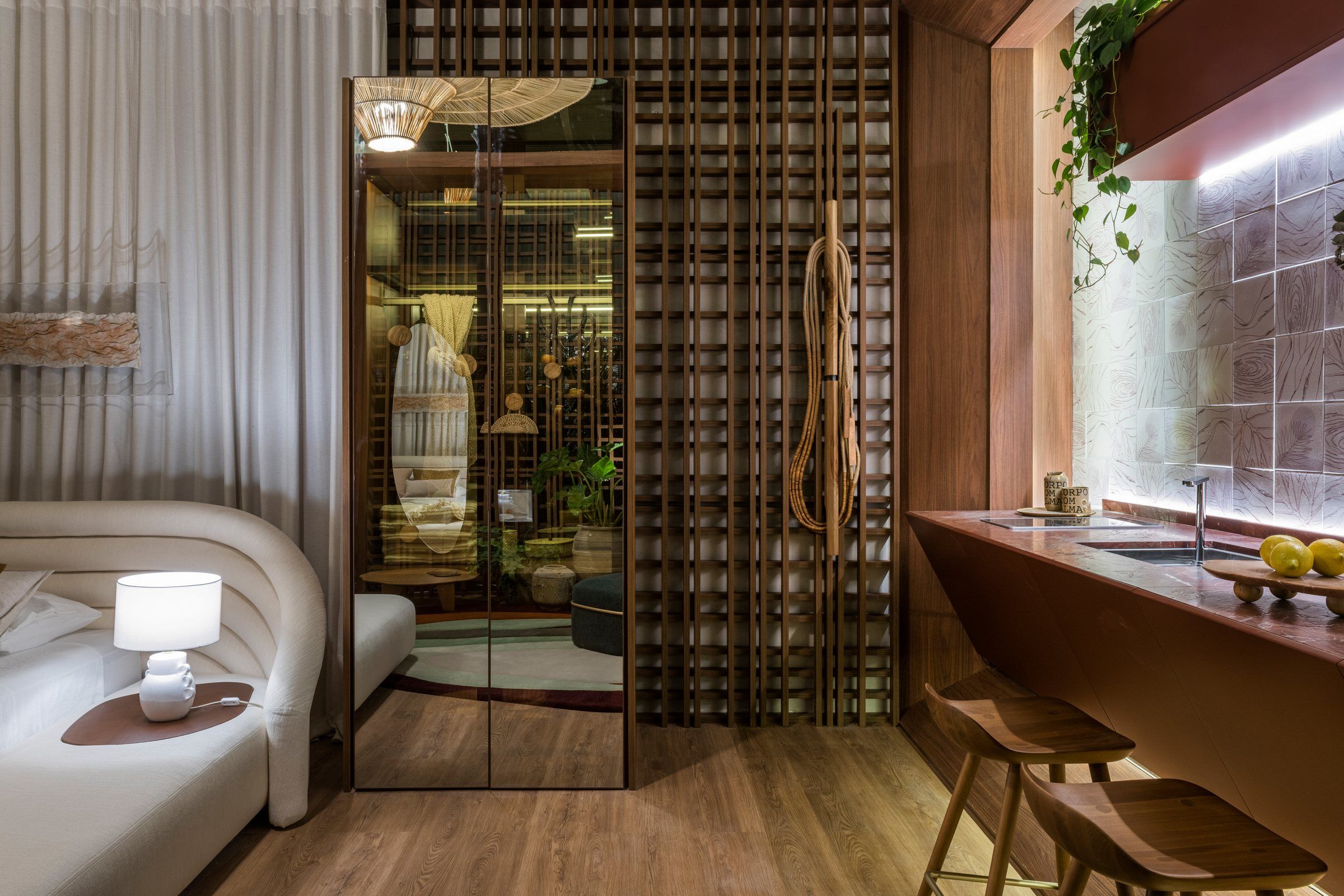 'Mirror of Soul' at Casacor SP 2022