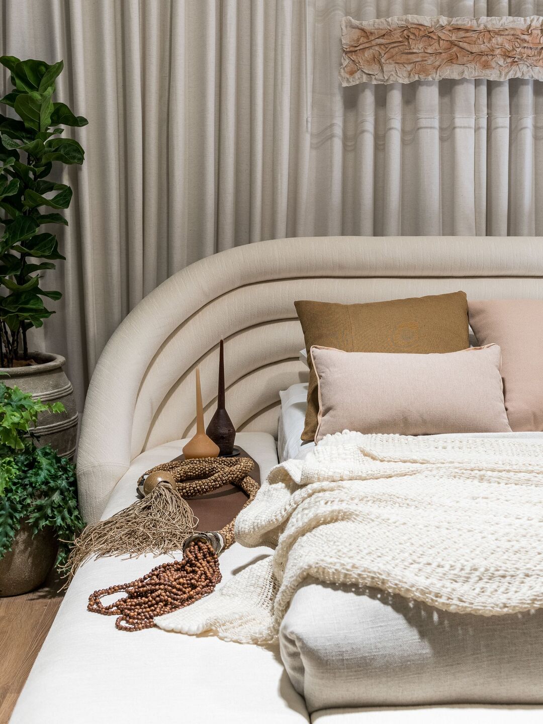 'Mirror of Soul' at Casacor SP 2022