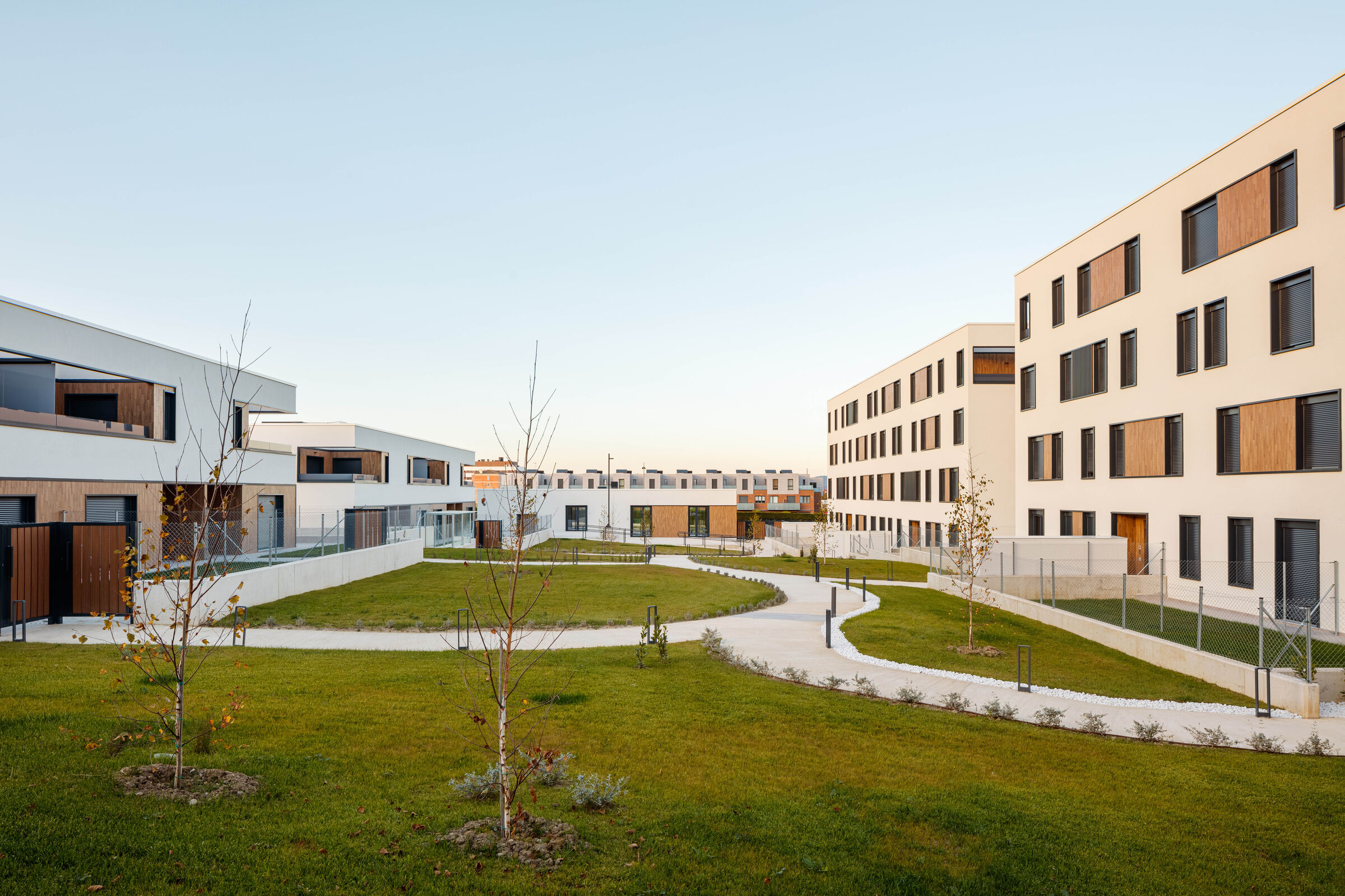 36 Housing units | BAT - Bilbao Architecture Team | Archello