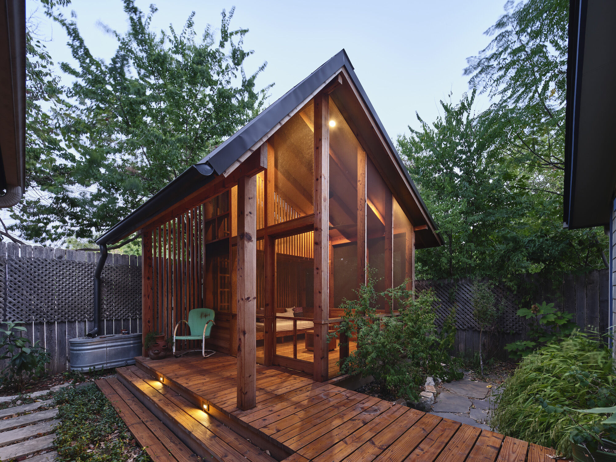 英文版 現代の茶室 - The Contemporary Teahouse Tea House | Ben Newman Studios | Archello