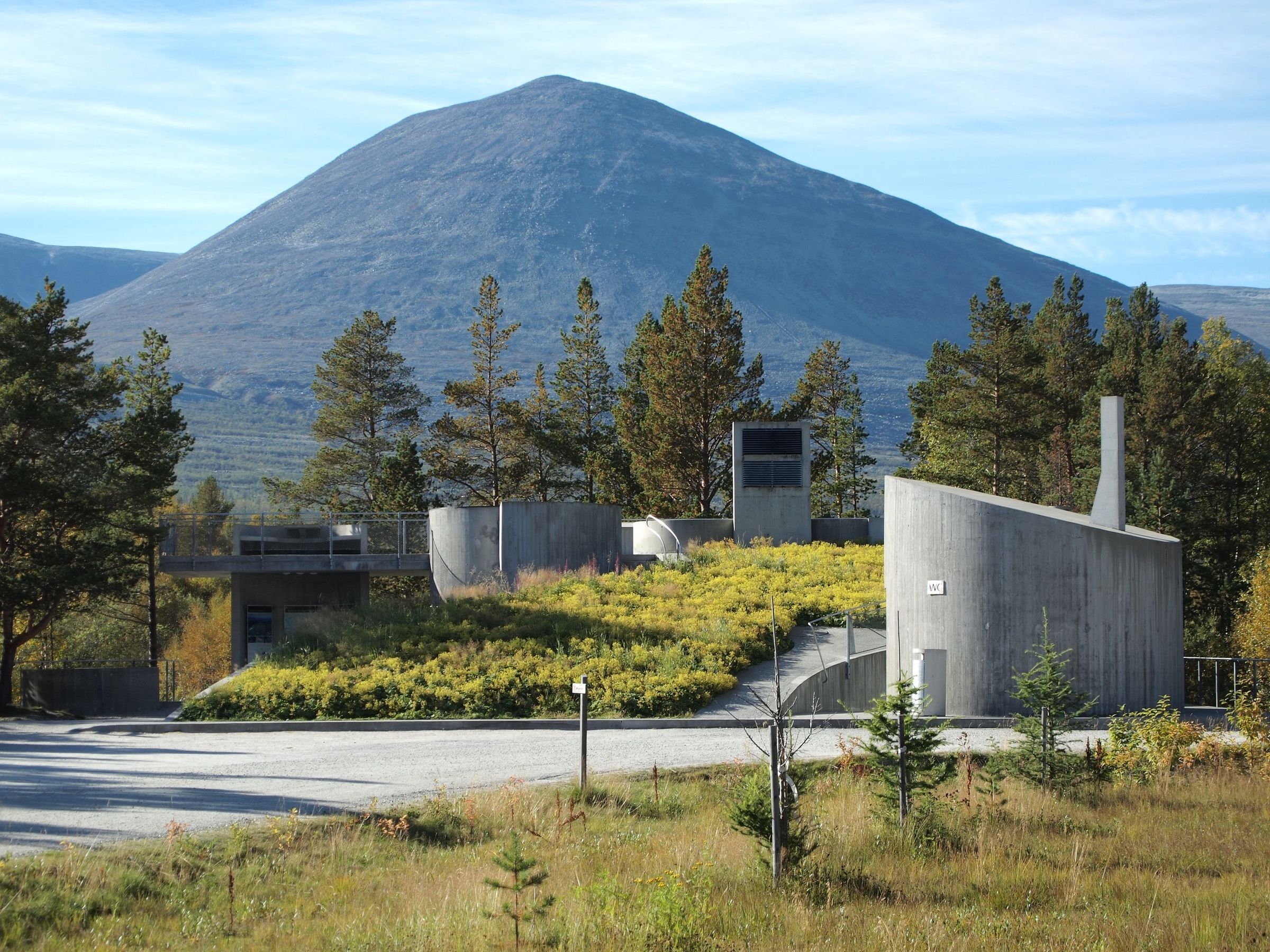 Strømbu Rest Area by Carl-Viggo Hølmebakk AS
