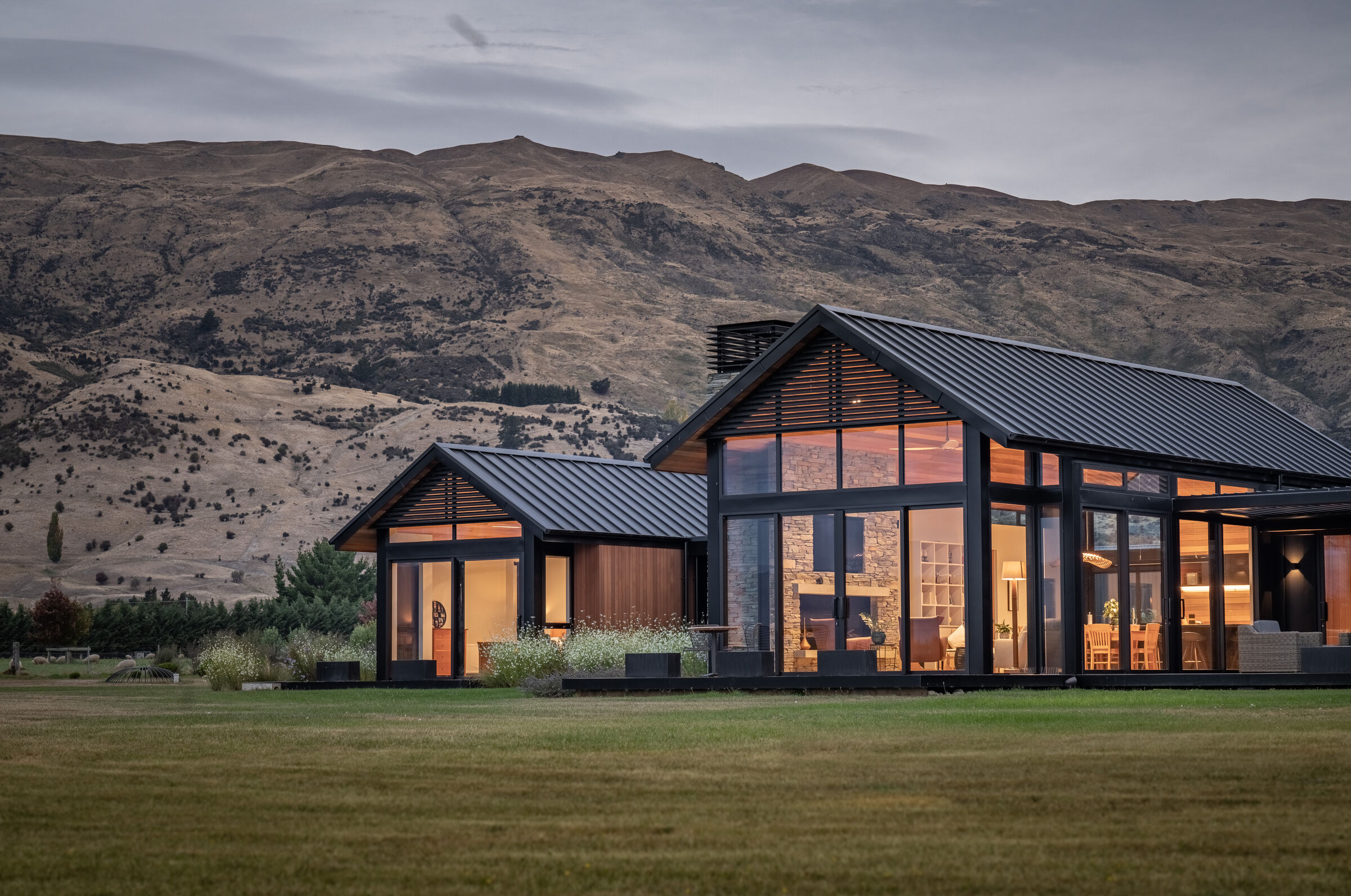 Hillend Station | Condon Scott Architects Ltd | Archello