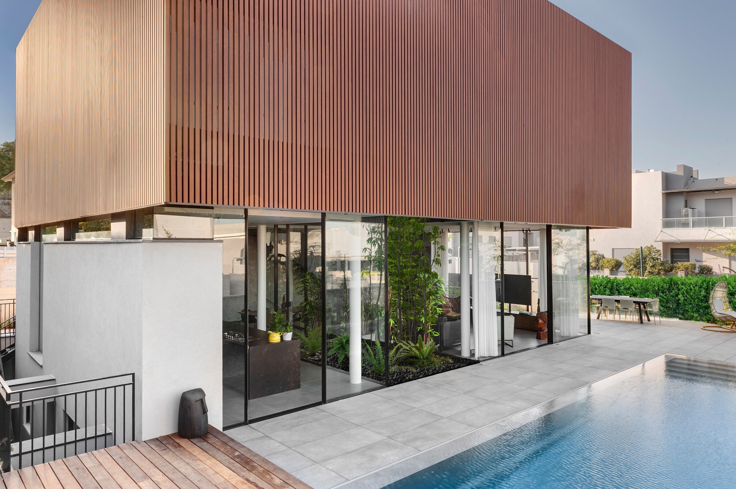 The Floating Box house Israelevitz Architects Archello