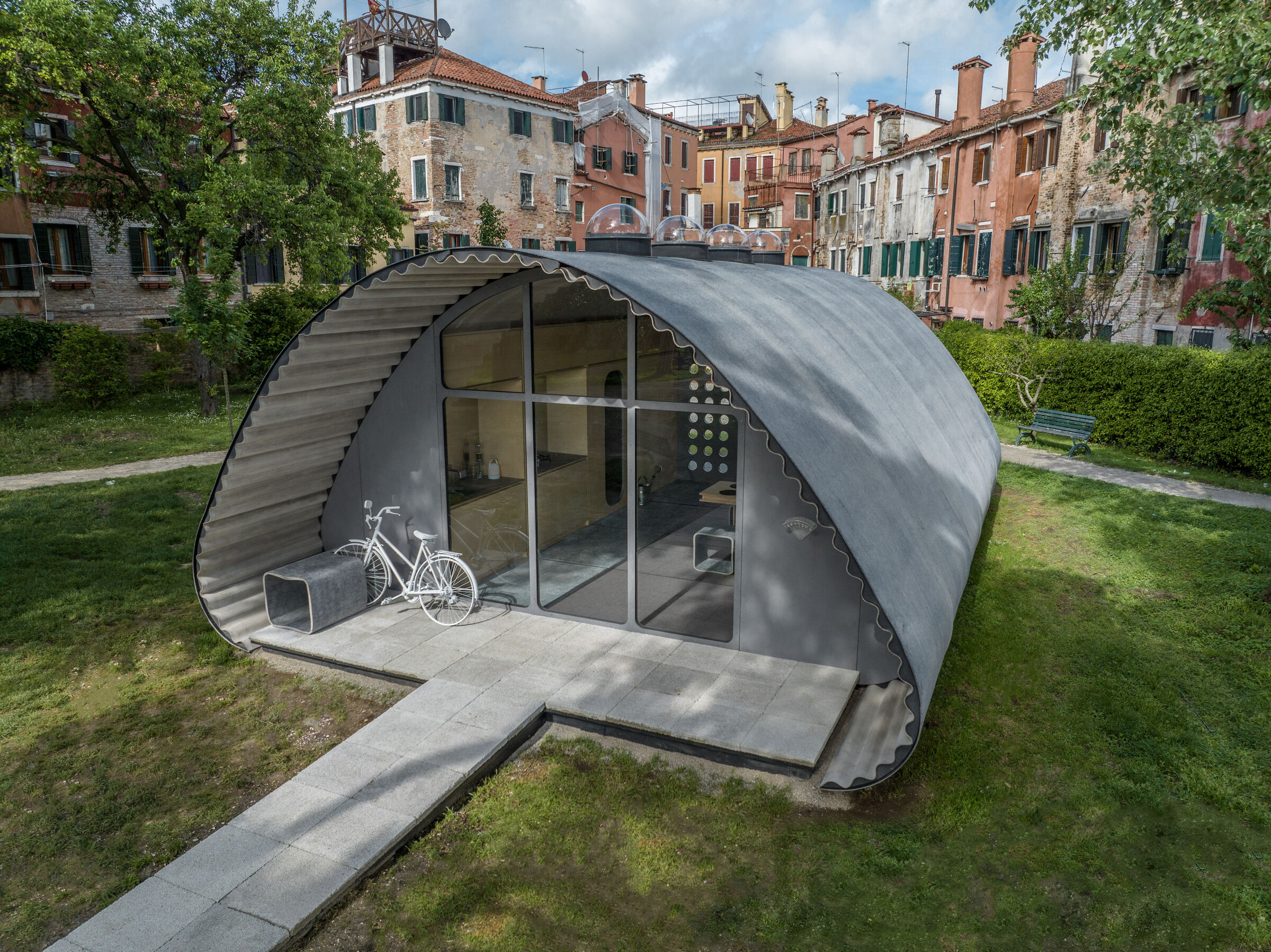 ホルシム + ノーマン・フォスター財団、ヴェネツィア建築ビエンナーレ