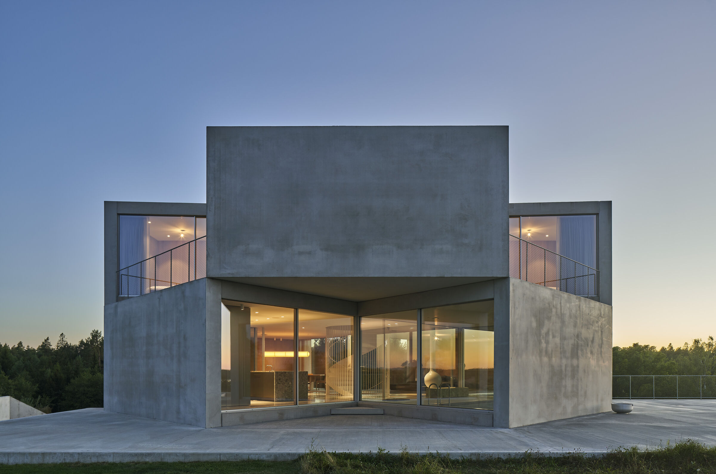 house on the hill 100ハウスオンザヒル House on a Hill | Tham & Videgård Arkitekter | Archello
