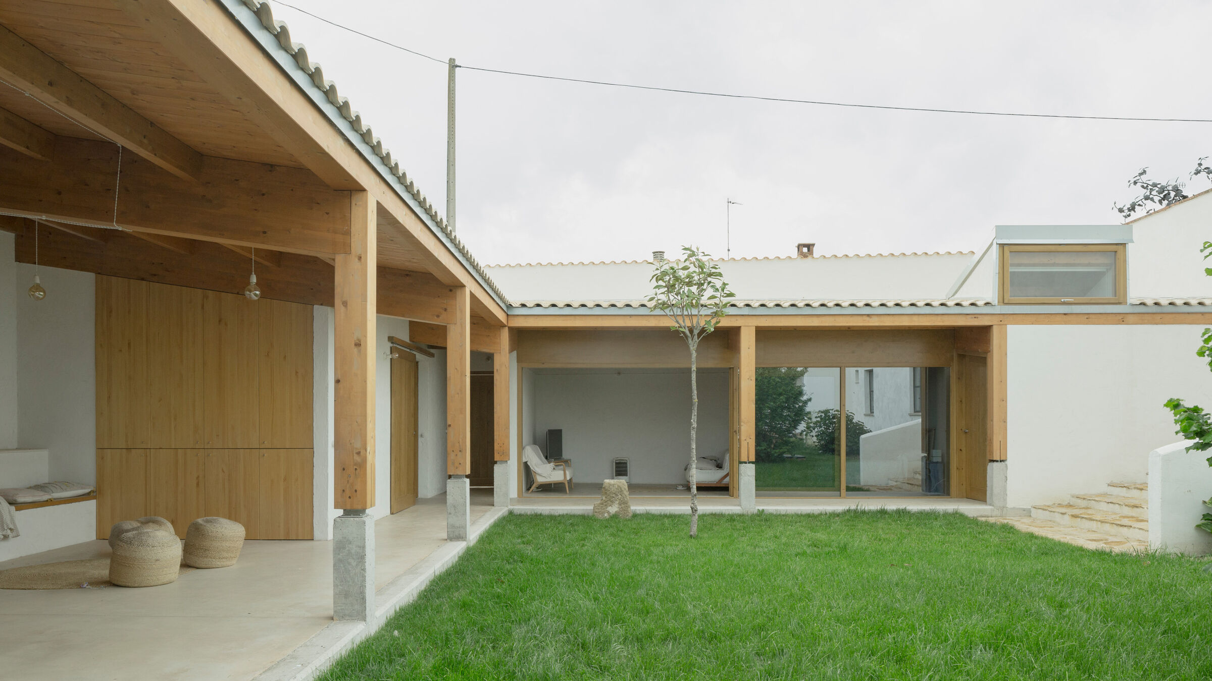 La arquitectura del patio中庭の建築 La arquitectura del patio中庭の建築