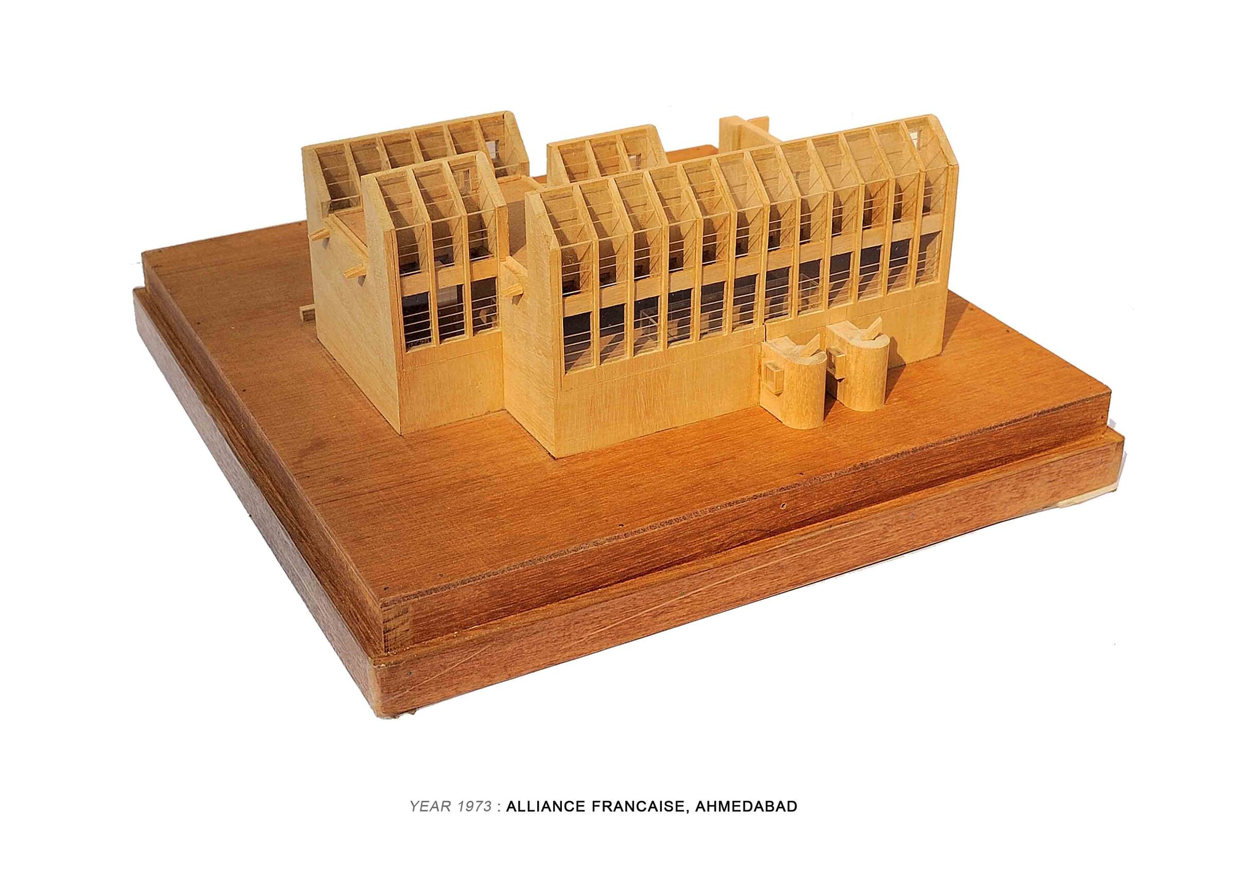 Hand made model Alliance Française
