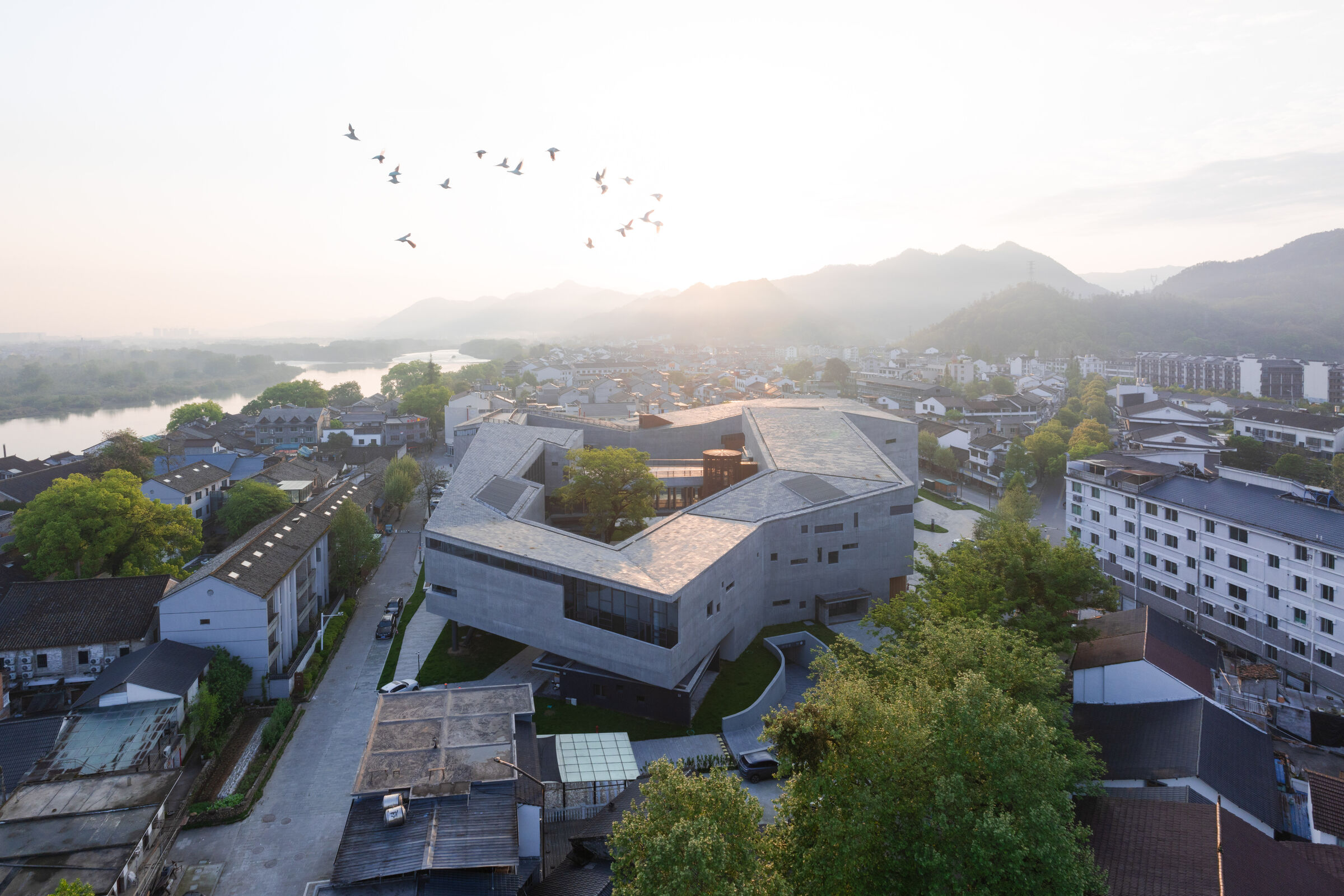 アート・デザイン・音楽 Vector Architects: the Art of Building Amazon | Vector Architects: Gong Dong and the Art of