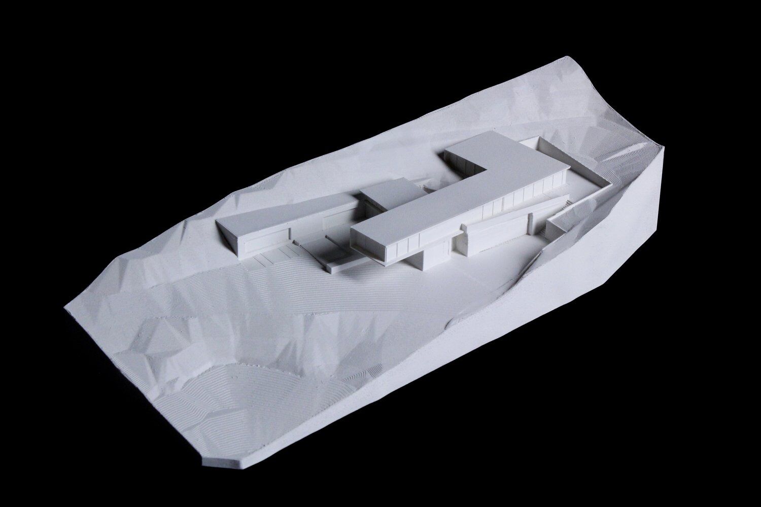 Physically modelling the house was extremely important to get a sense of how the different volumes interact with the topography.