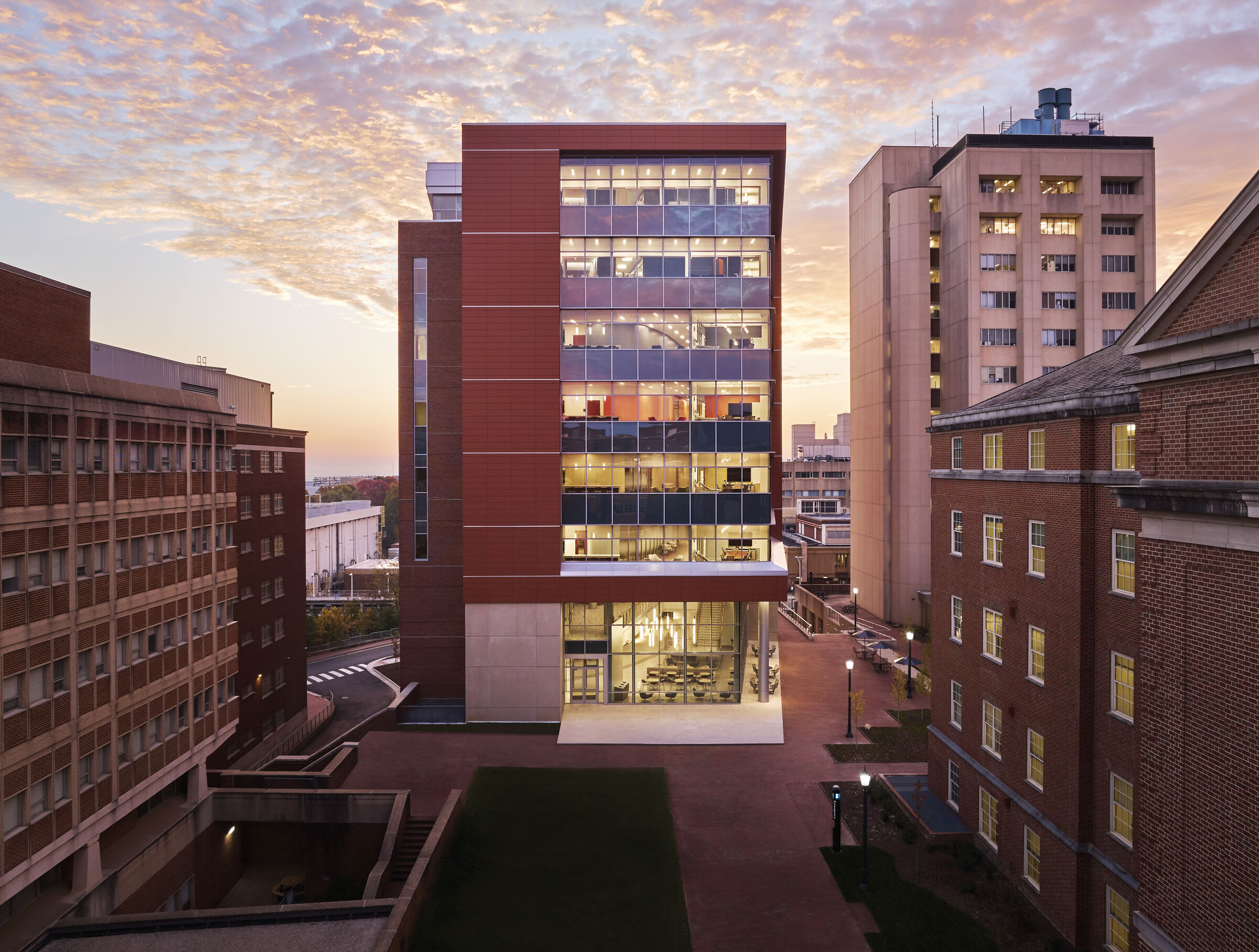 University of North Carolina Roper Hall | Flad Architects | Archello
