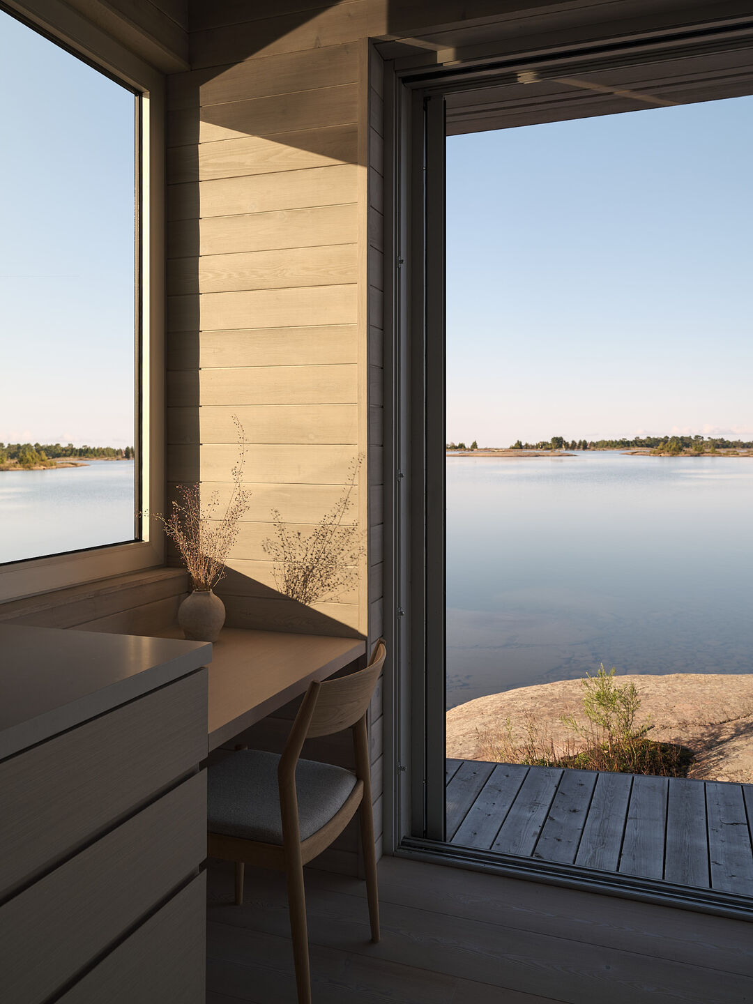 Whistling Wind Island by Akb Architects
