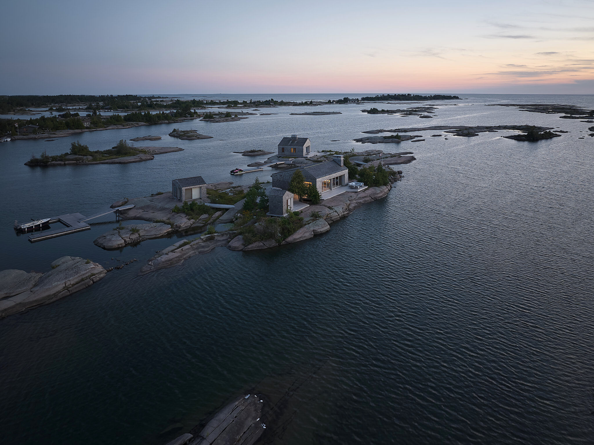 Whistling Wind Island by Akb Architects