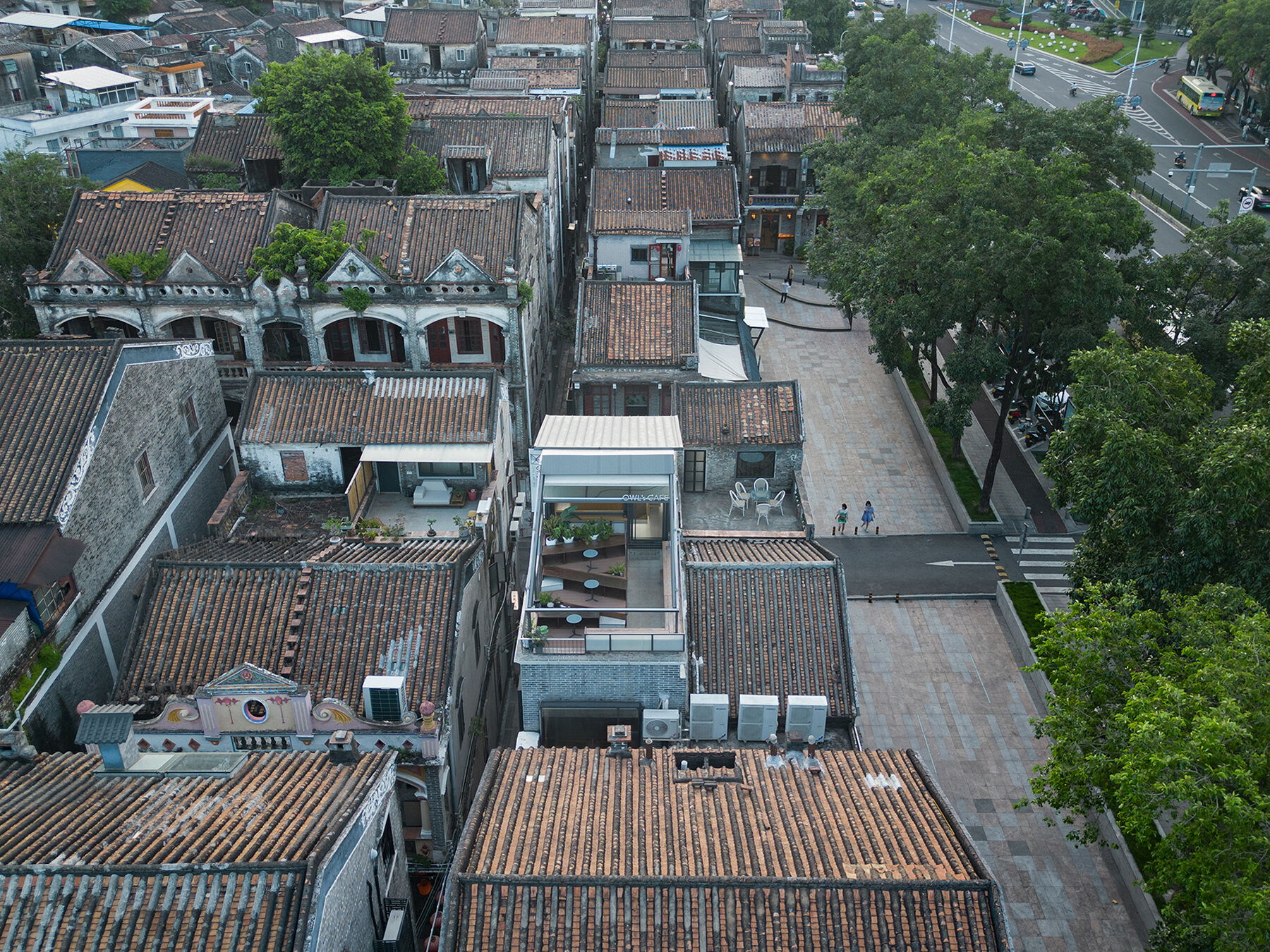 The Qiming Li neighborhood is generally characterized by similar-shaped pitched roofs