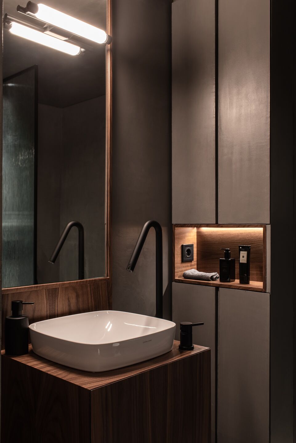 View towards a bathroom Vanity Area