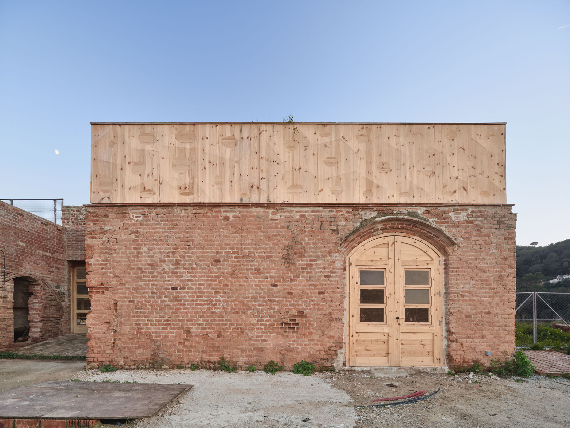 Cathedral of Robotic Artisans ( CORA ) | IAAC | Archello